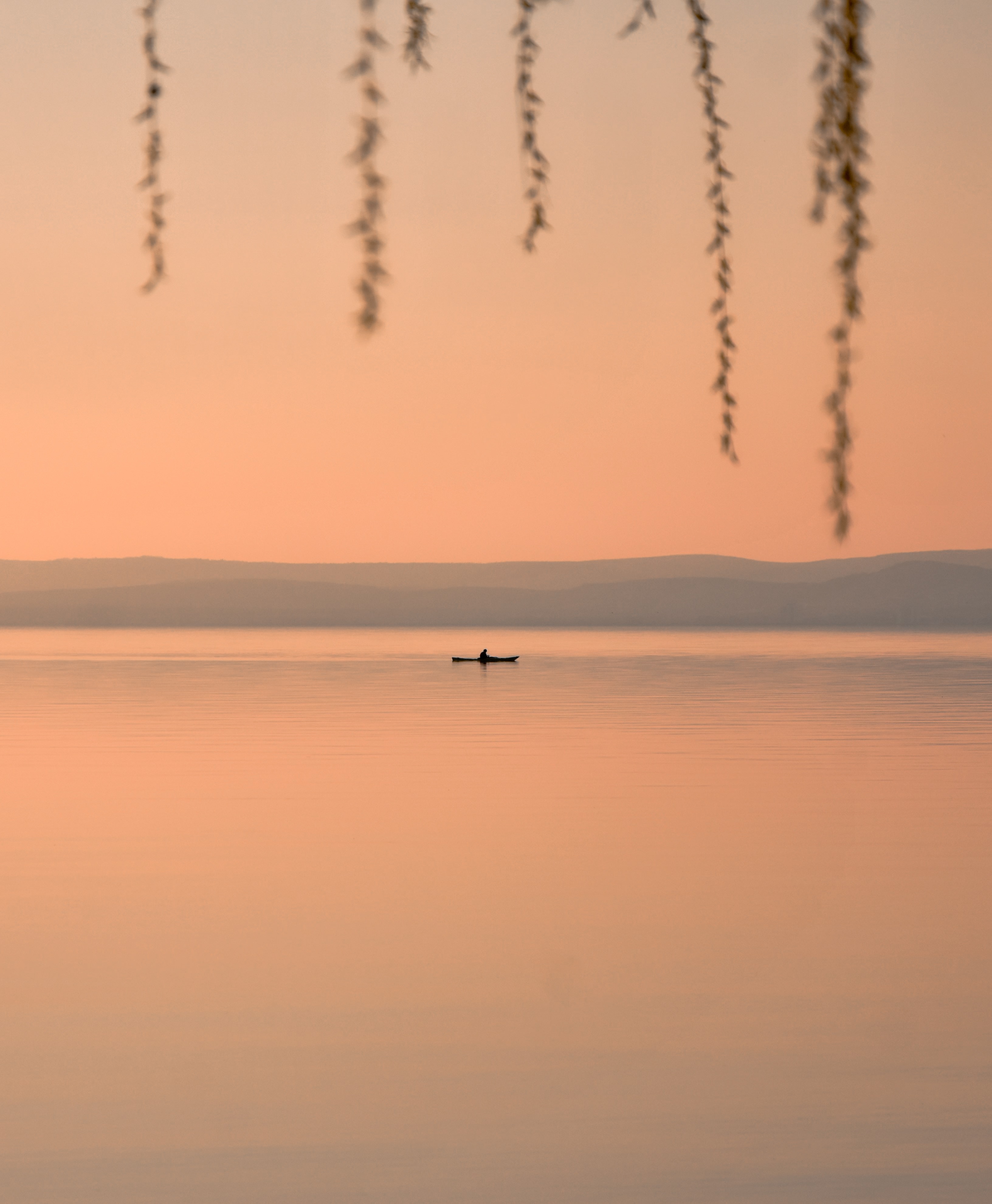 Descarga gratuita de fondo de pantalla para móvil de Orilla, Oscuridad, Agua, Bote, Naturaleza, Crepúsculo, Banco, Un Barco, Lago.