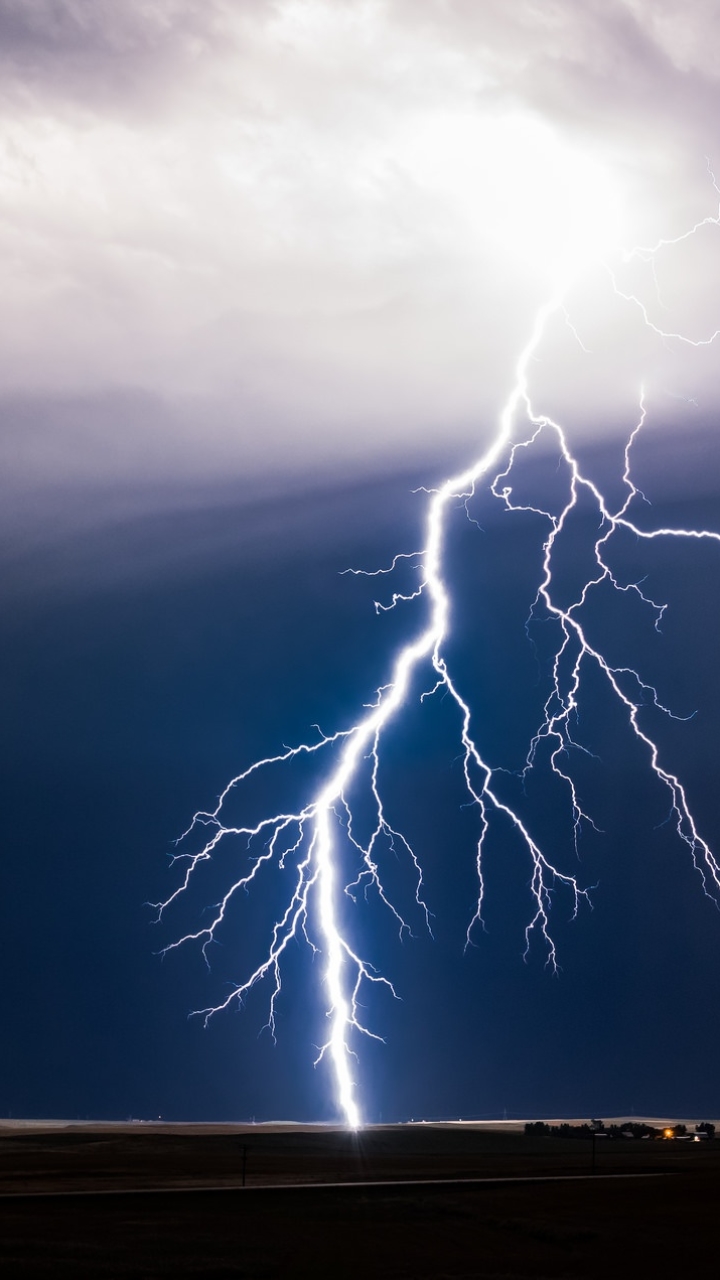 Download mobile wallpaper Night, Lightning, Cloud, Photography for free.