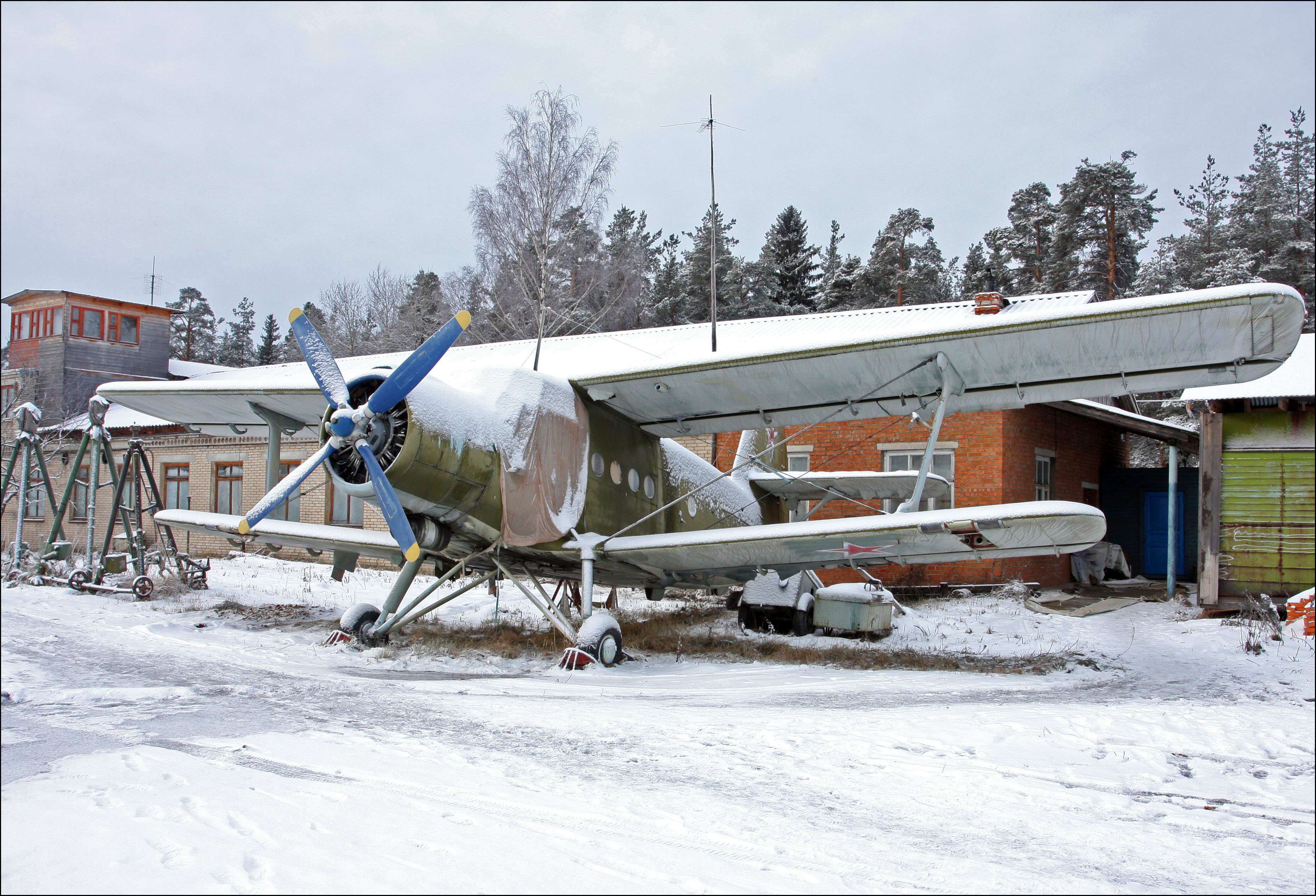 Laden Sie das Flugzeug, Militär, Militärflugzeug-Bild kostenlos auf Ihren PC-Desktop herunter