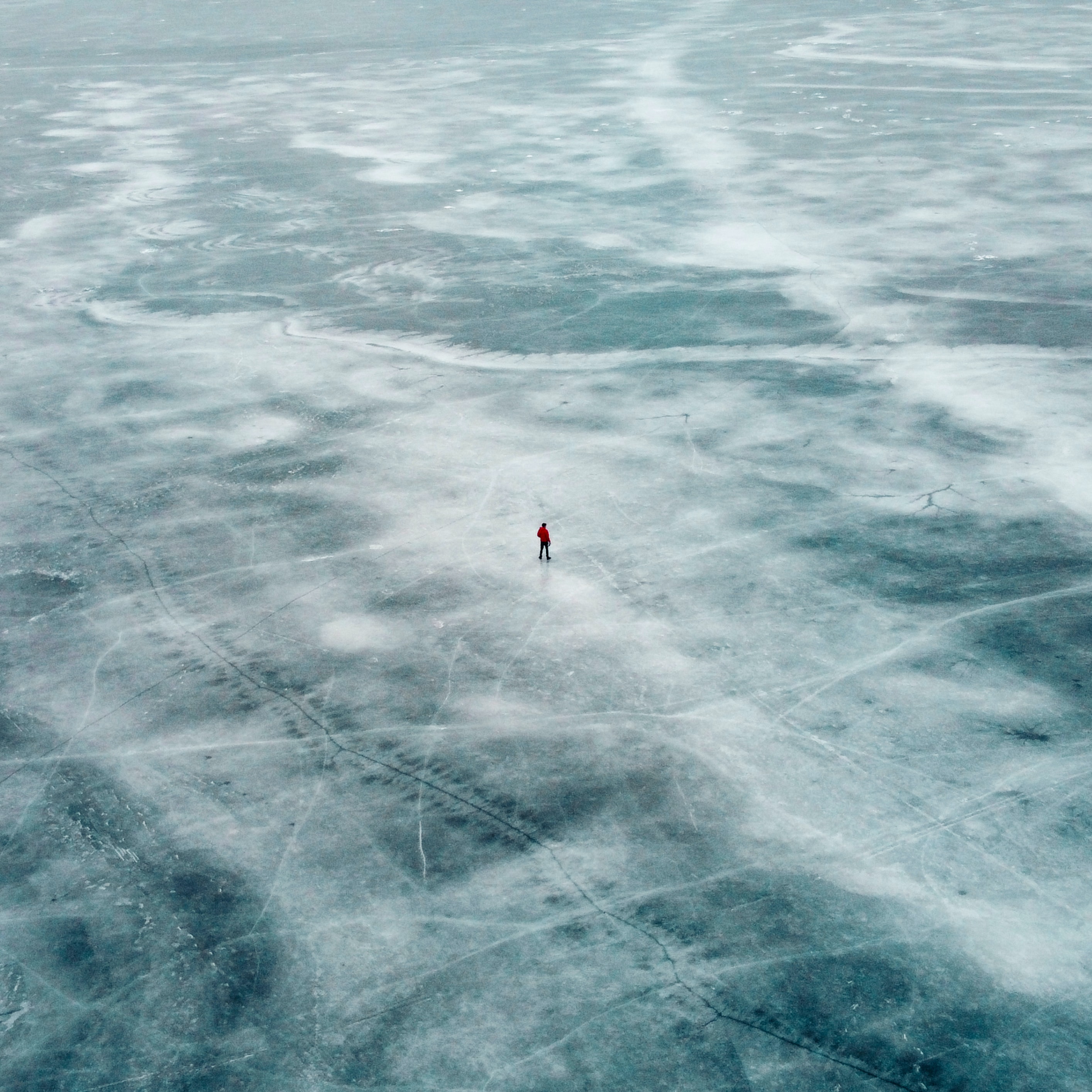 Free download wallpaper View From Above, Miscellanea, Miscellaneous, Person, Human, Ice, Loneliness on your PC desktop