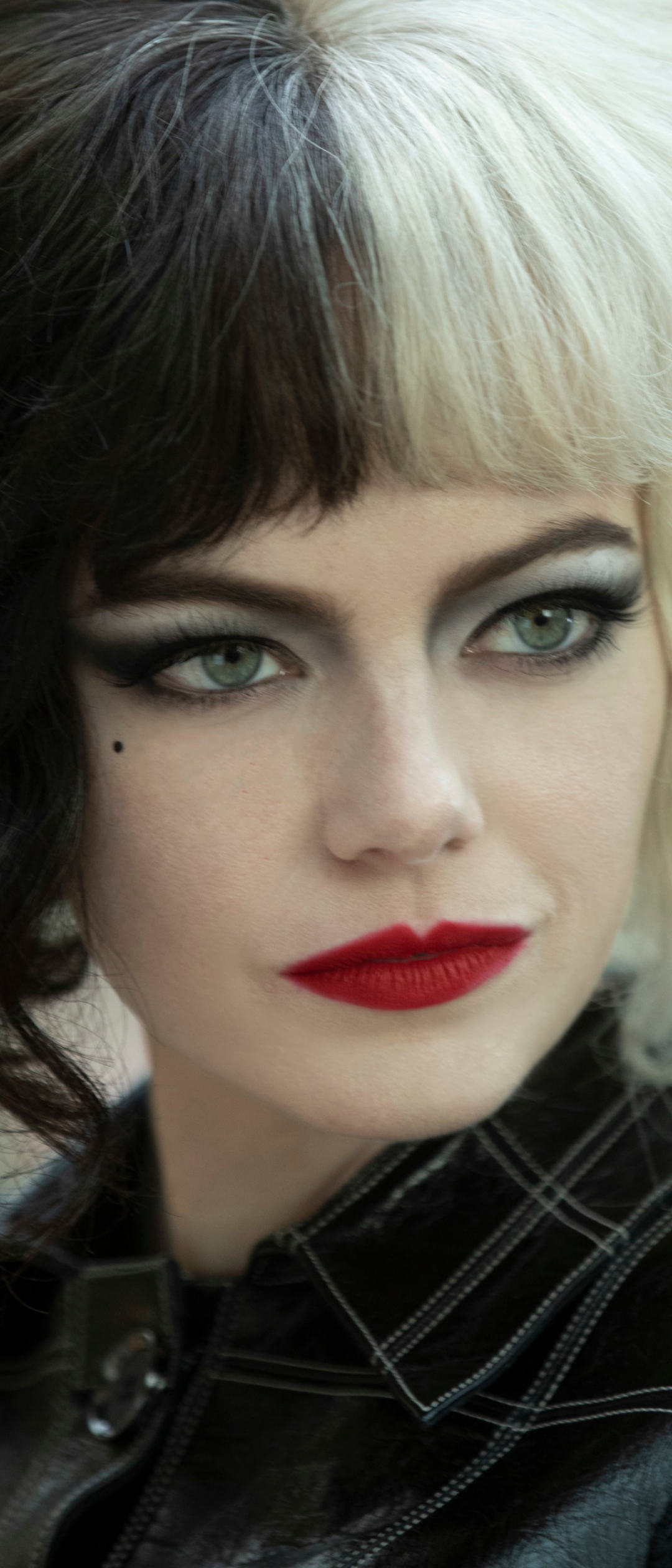 Descarga gratuita de fondo de pantalla para móvil de Emma Stone, Películas, Cruella.