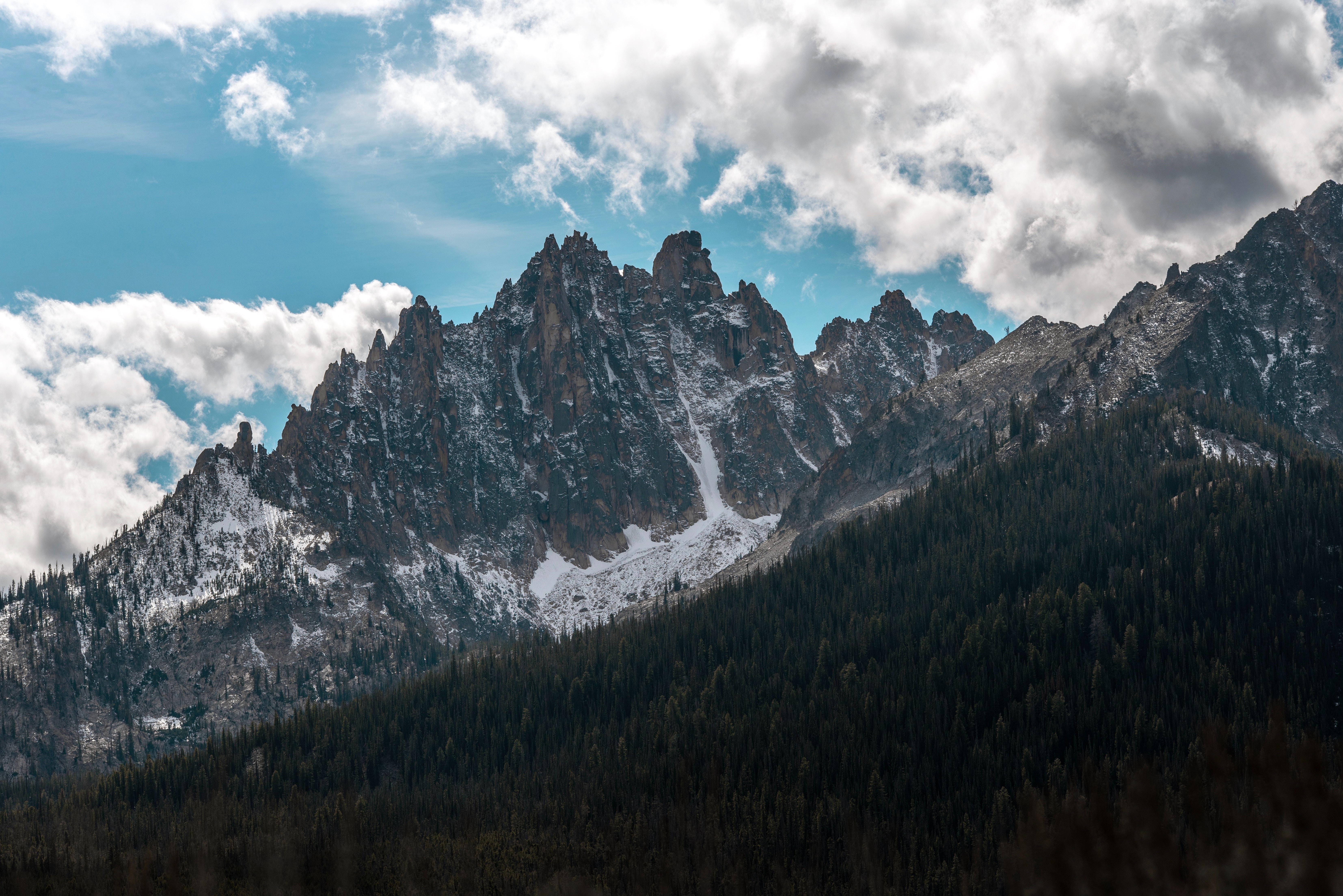 Free download wallpaper Mountains, Nature, Clouds, Forest, Landscape on your PC desktop