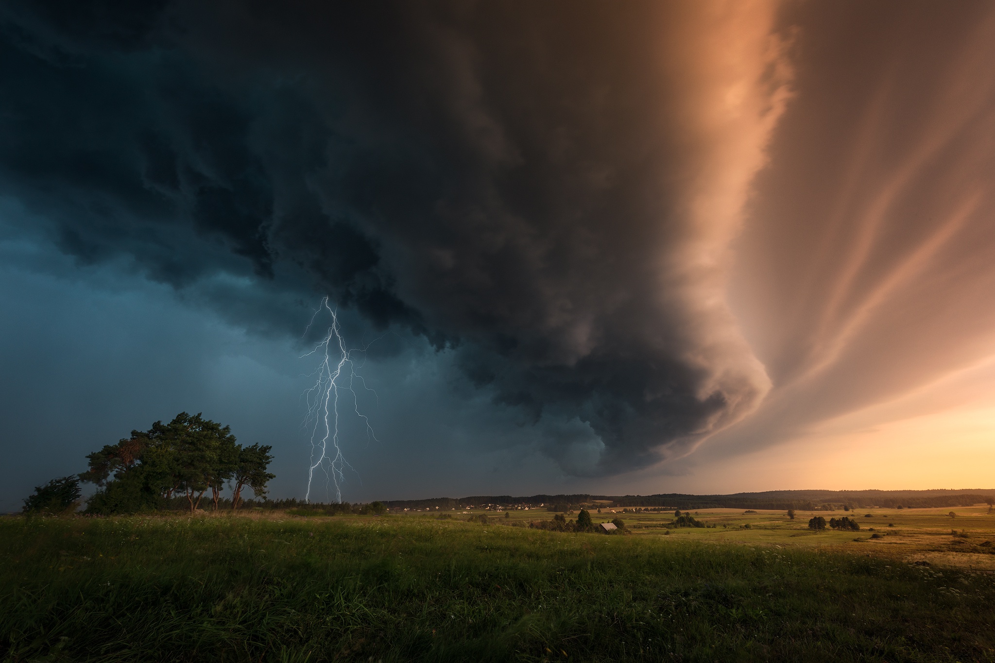 Free download wallpaper Landscape, Lightning, Earth, Storm, Cloud on your PC desktop