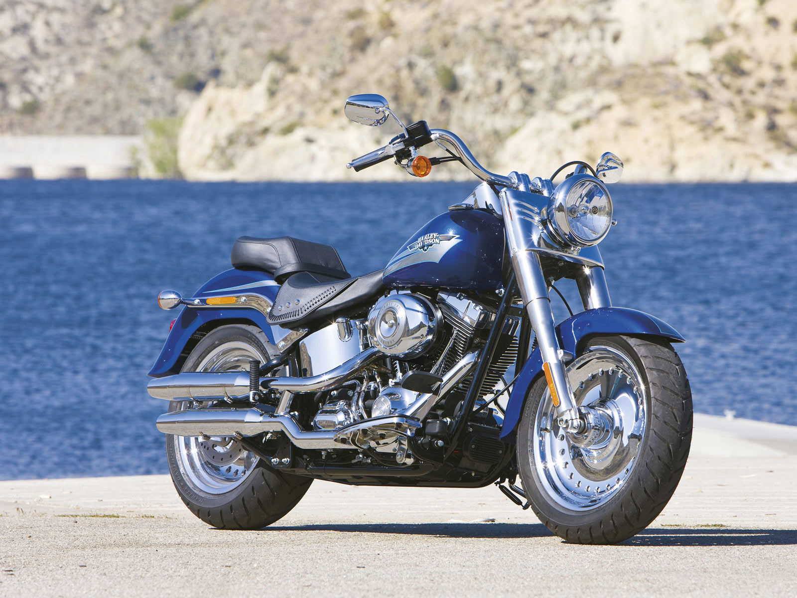 Die besten Harley Davidson Fat Boy-Hintergründe für den Telefonbildschirm