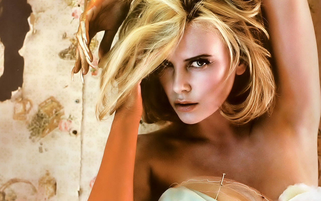 Free download wallpaper Charlize Theron, Celebrity on your PC desktop