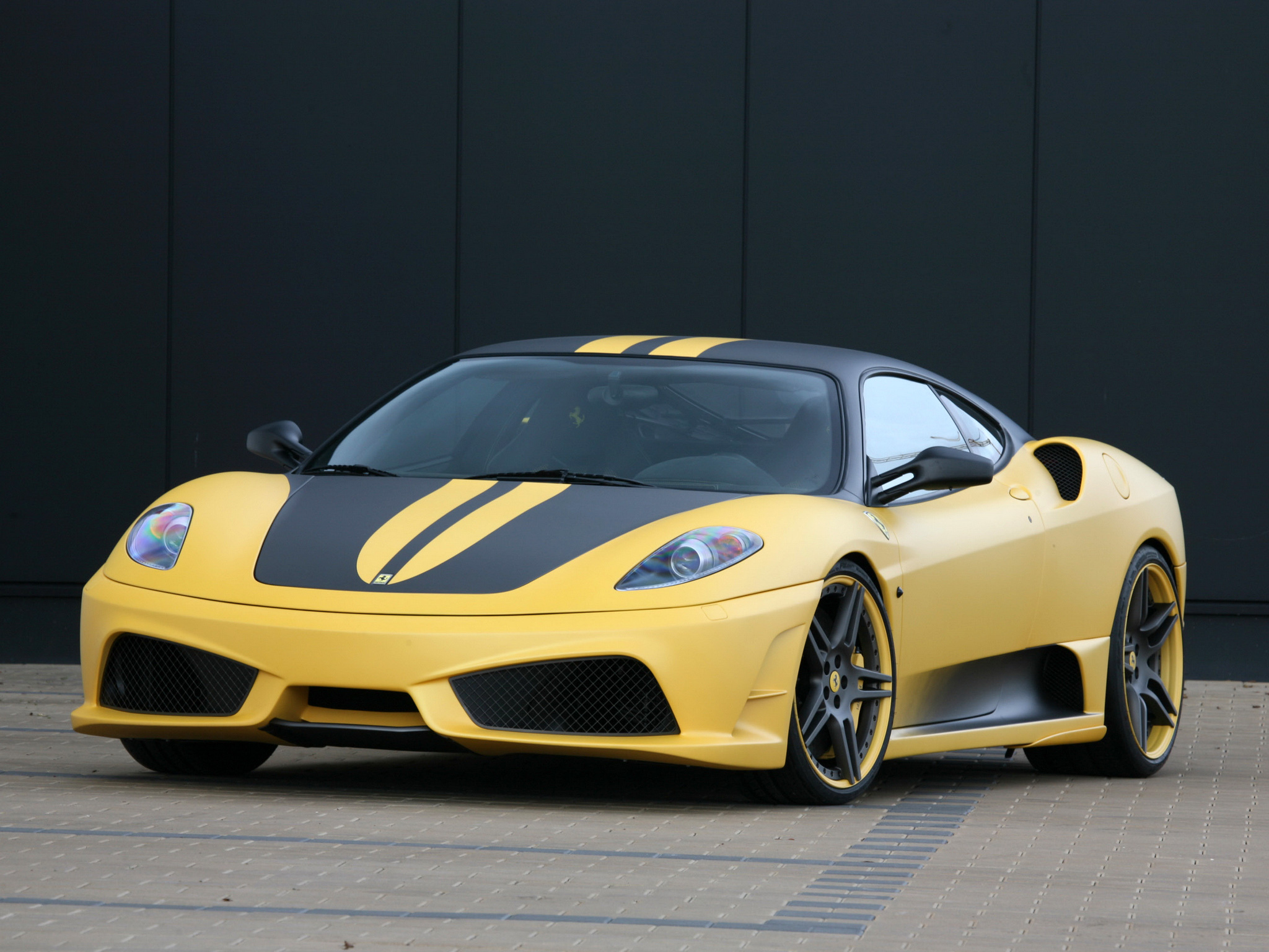 Скачать картинку Ferrari F430, Тачки (Cars), Вид Сбоку, Желтый, Феррари (Ferrari) в телефон бесплатно.