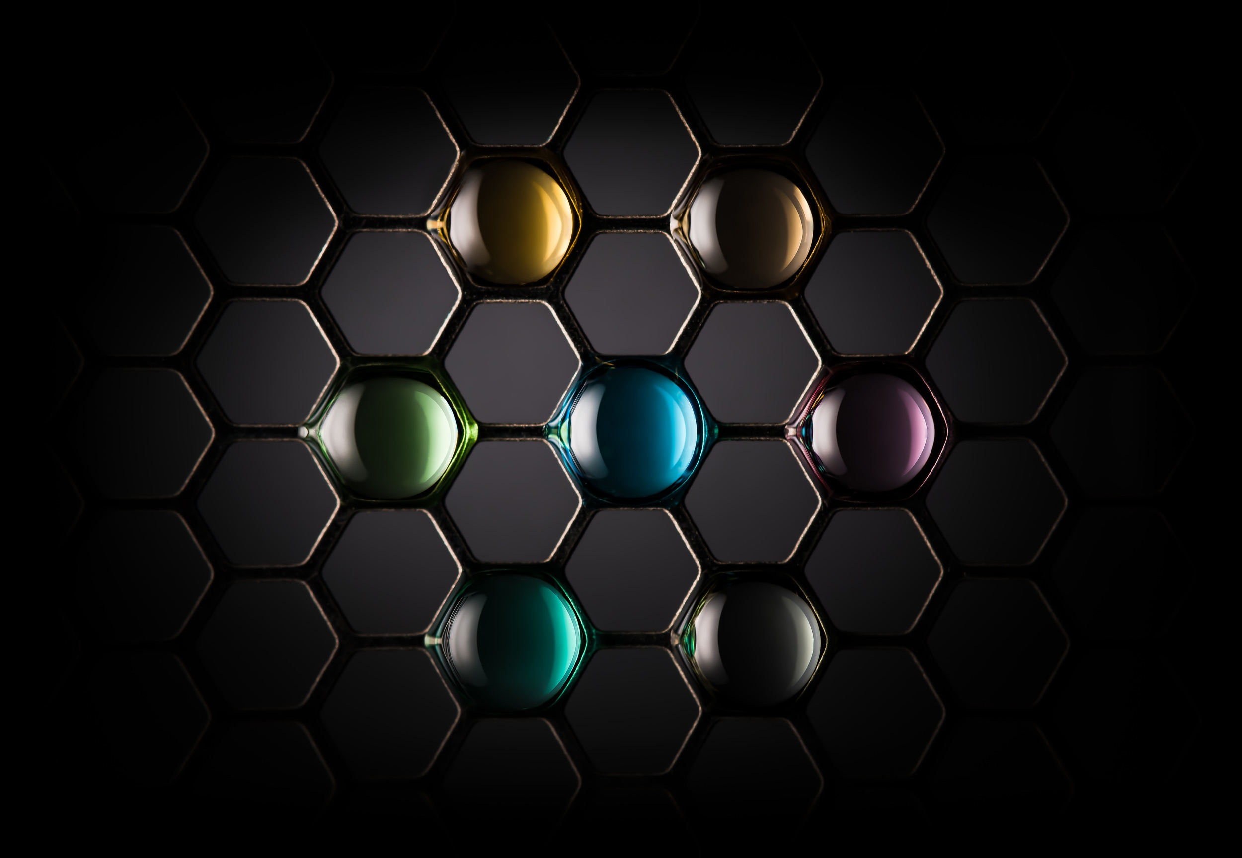 Free download wallpaper Abstract, Pattern, Ball, Hexagon on your PC desktop