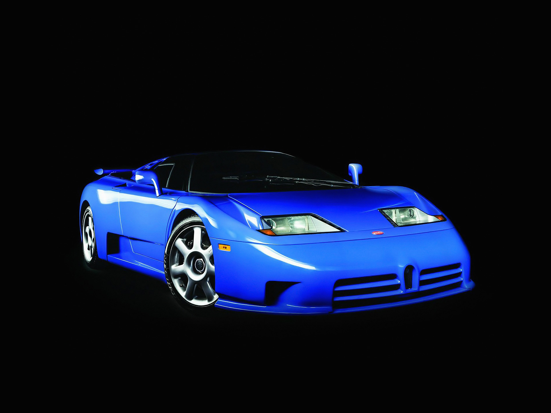 Популярні заставки і фони Bugatti Eb110 Gt на комп'ютер