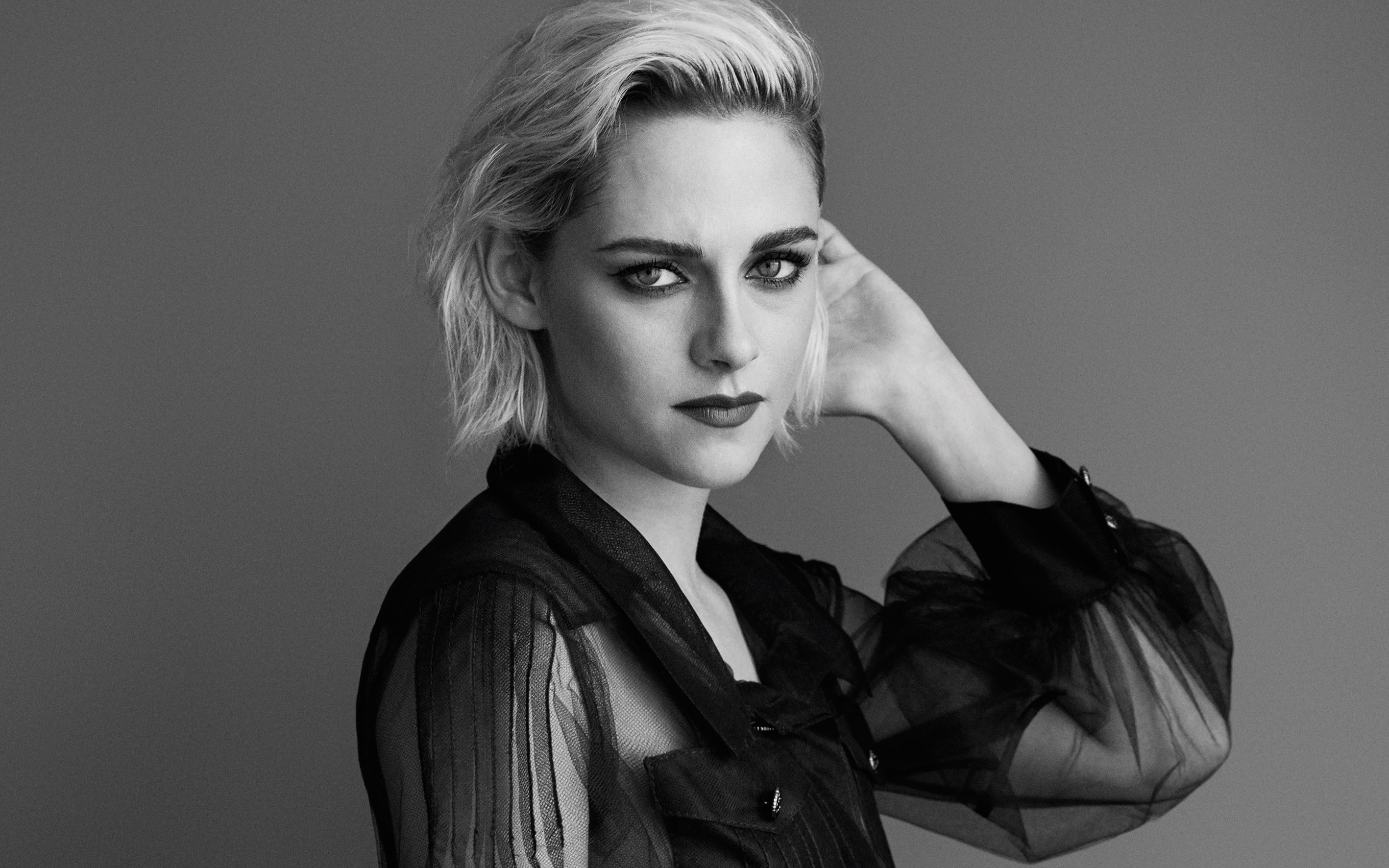 Download mobile wallpaper Kristen Stewart, American, Celebrity, Black & White, Actress, Lipstick for free.