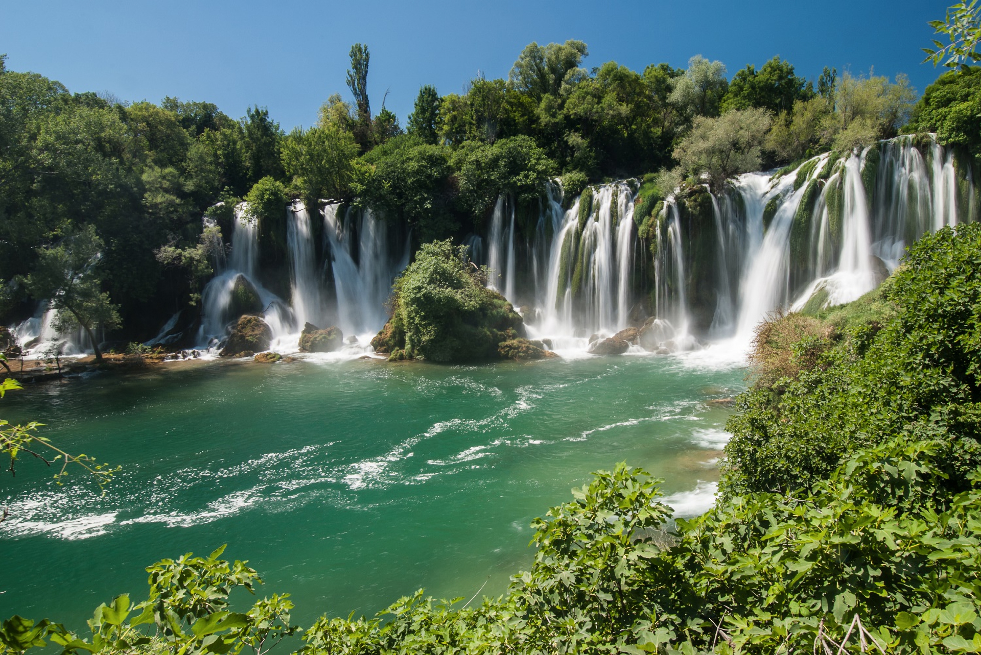 Download mobile wallpaper Waterfalls, Lake, Waterfall, Tree, Earth, Plitvice Lake National Park for free.