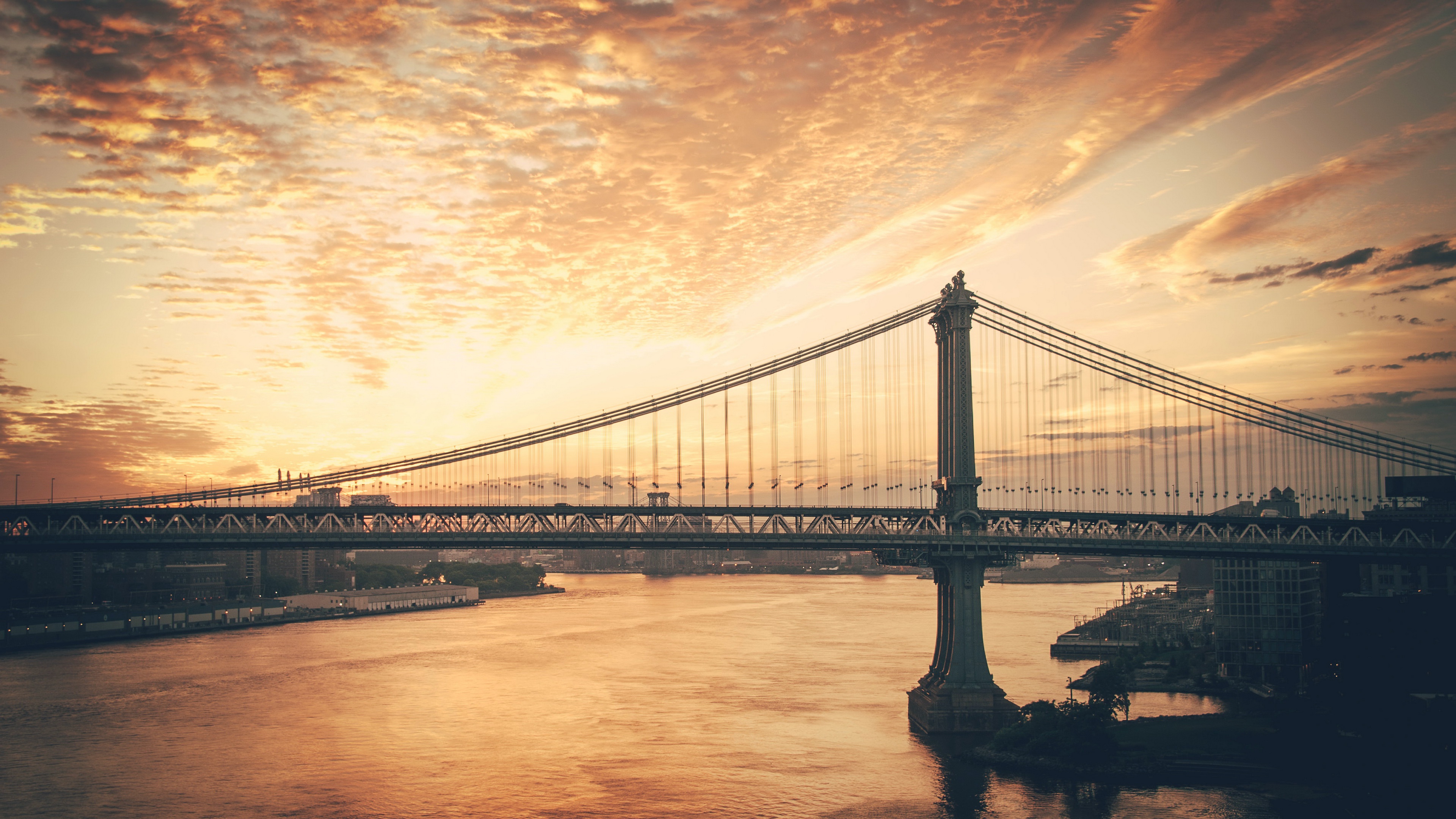 Laden Sie das Sonnenaufgang, Brücke, New York, Brücken, Menschengemacht, Großstadt-Bild kostenlos auf Ihren PC-Desktop herunter