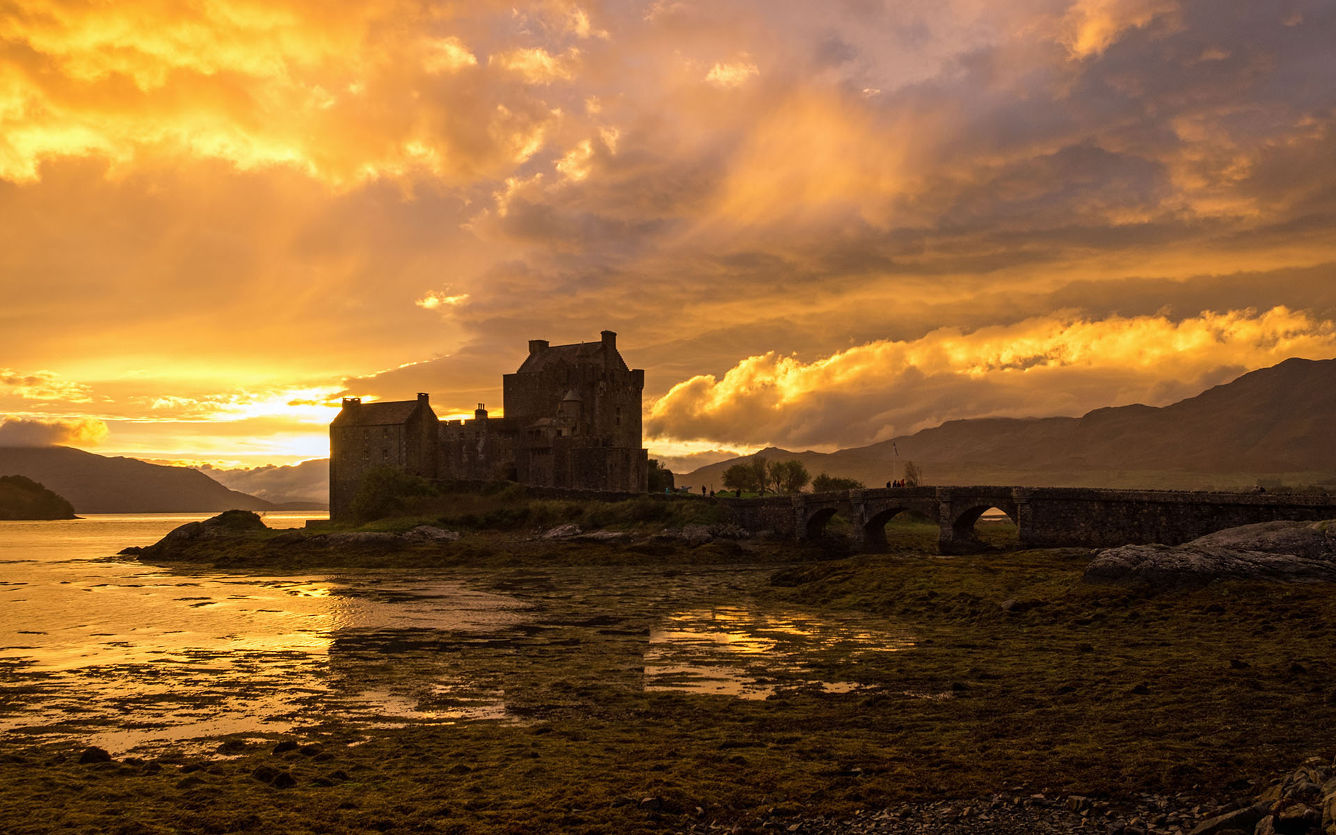 Free download wallpaper Sunset, Sky, Castles, Bridge, Man Made, Castle on your PC desktop