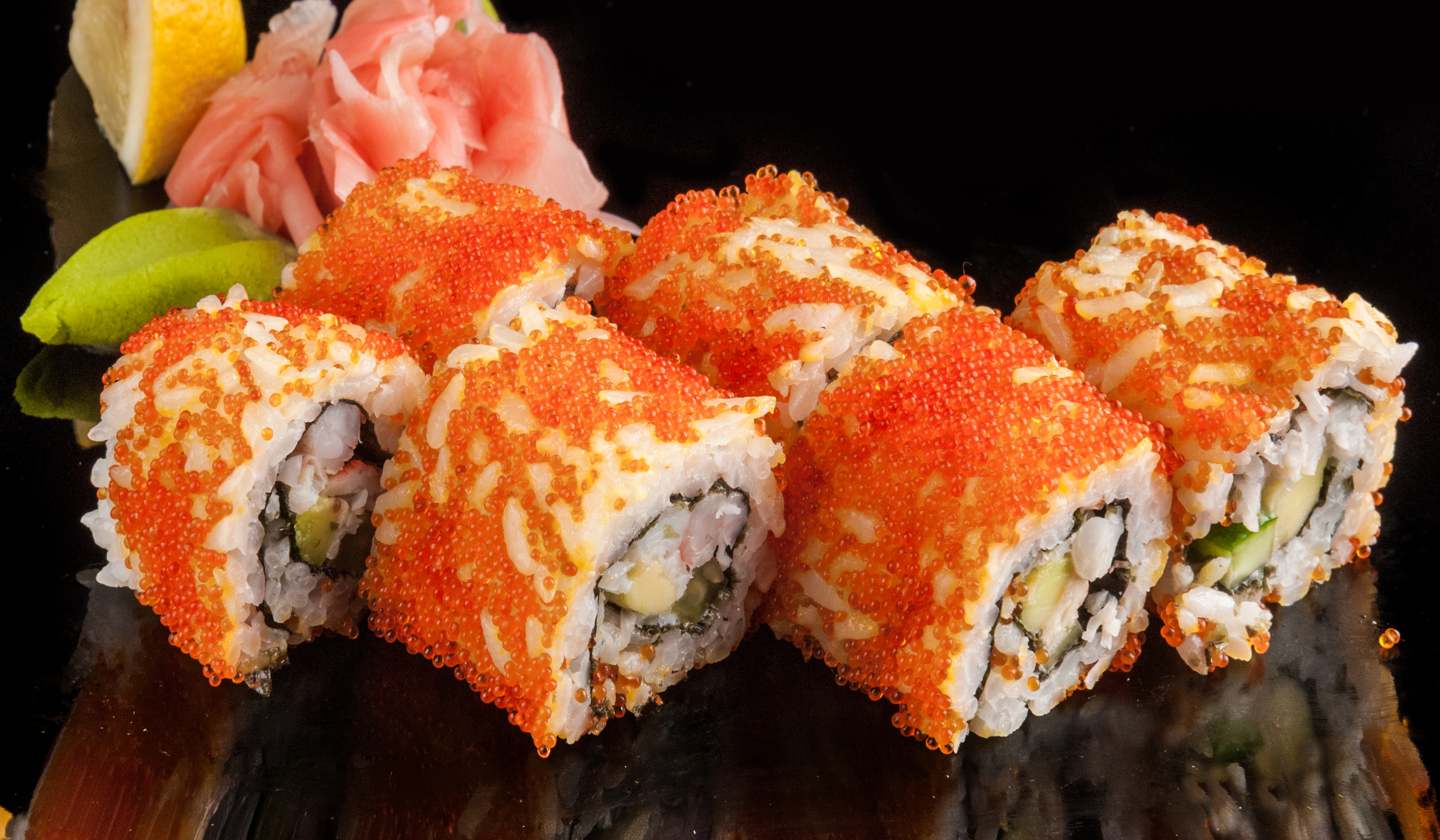 Laden Sie das Sushi, Fisch, Meeresfrüchte, Nahrungsmittel, Spiegelung, Reis-Bild kostenlos auf Ihren PC-Desktop herunter