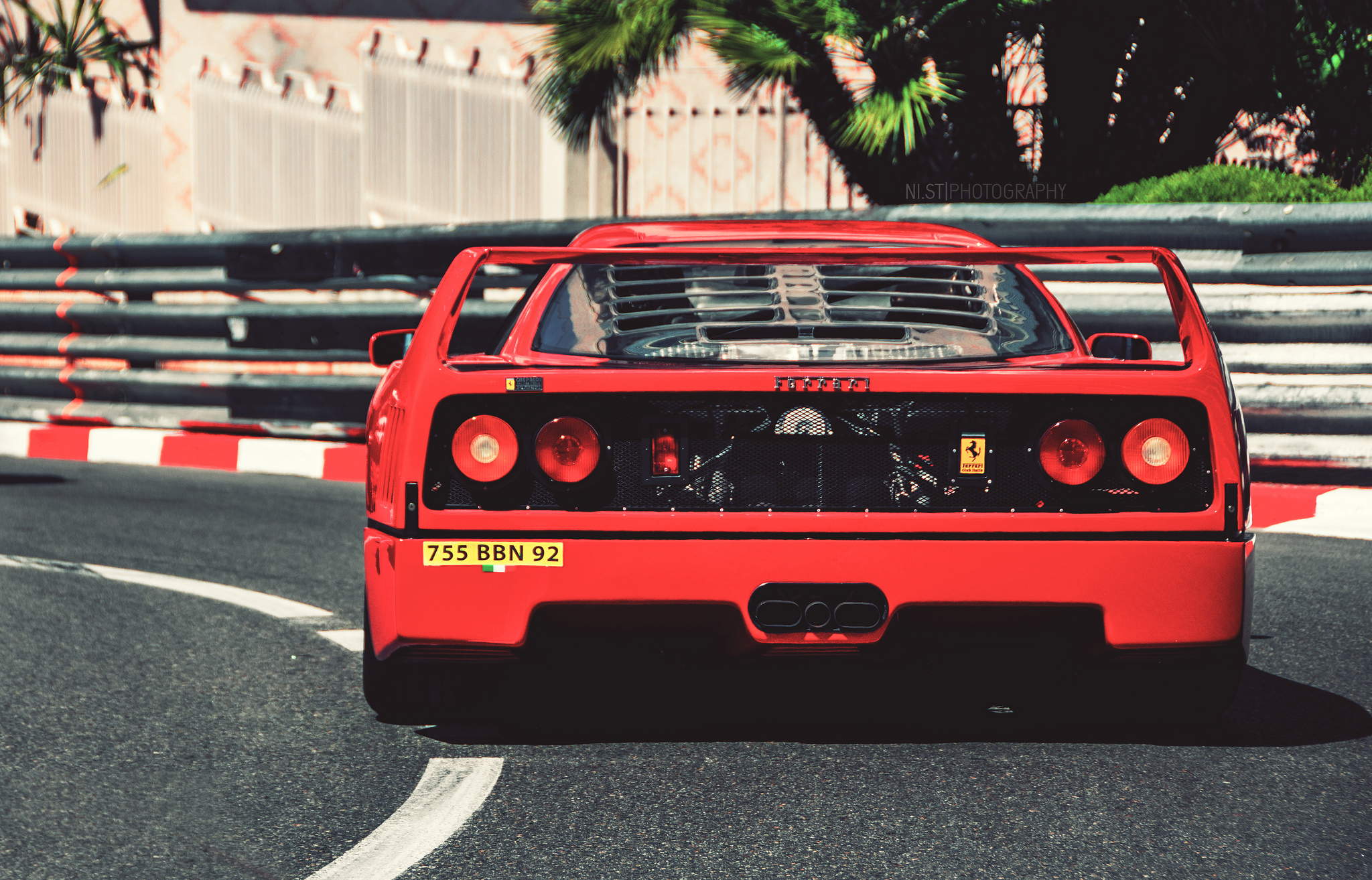 Handy-Wallpaper Ferrari, Fahrzeuge kostenlos herunterladen.