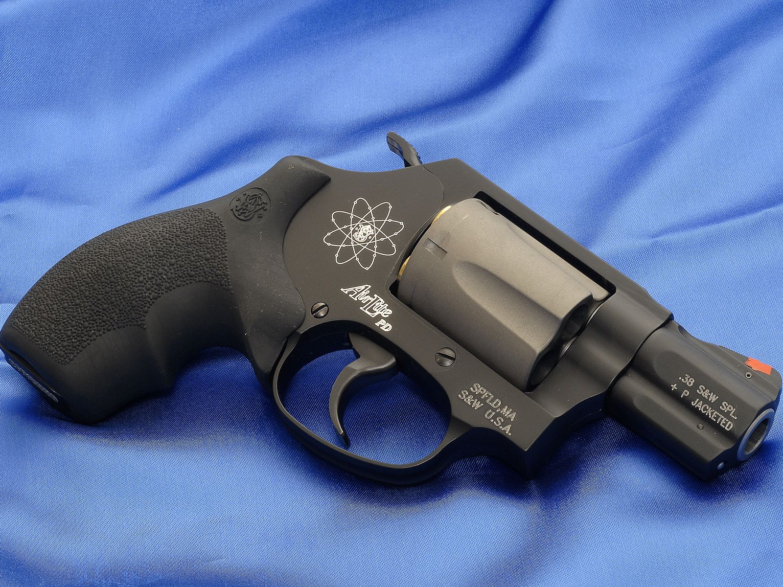 1441651 télécharger l'image revolver smith & wesson, armes - fonds d'écran et économiseurs d'écran gratuits