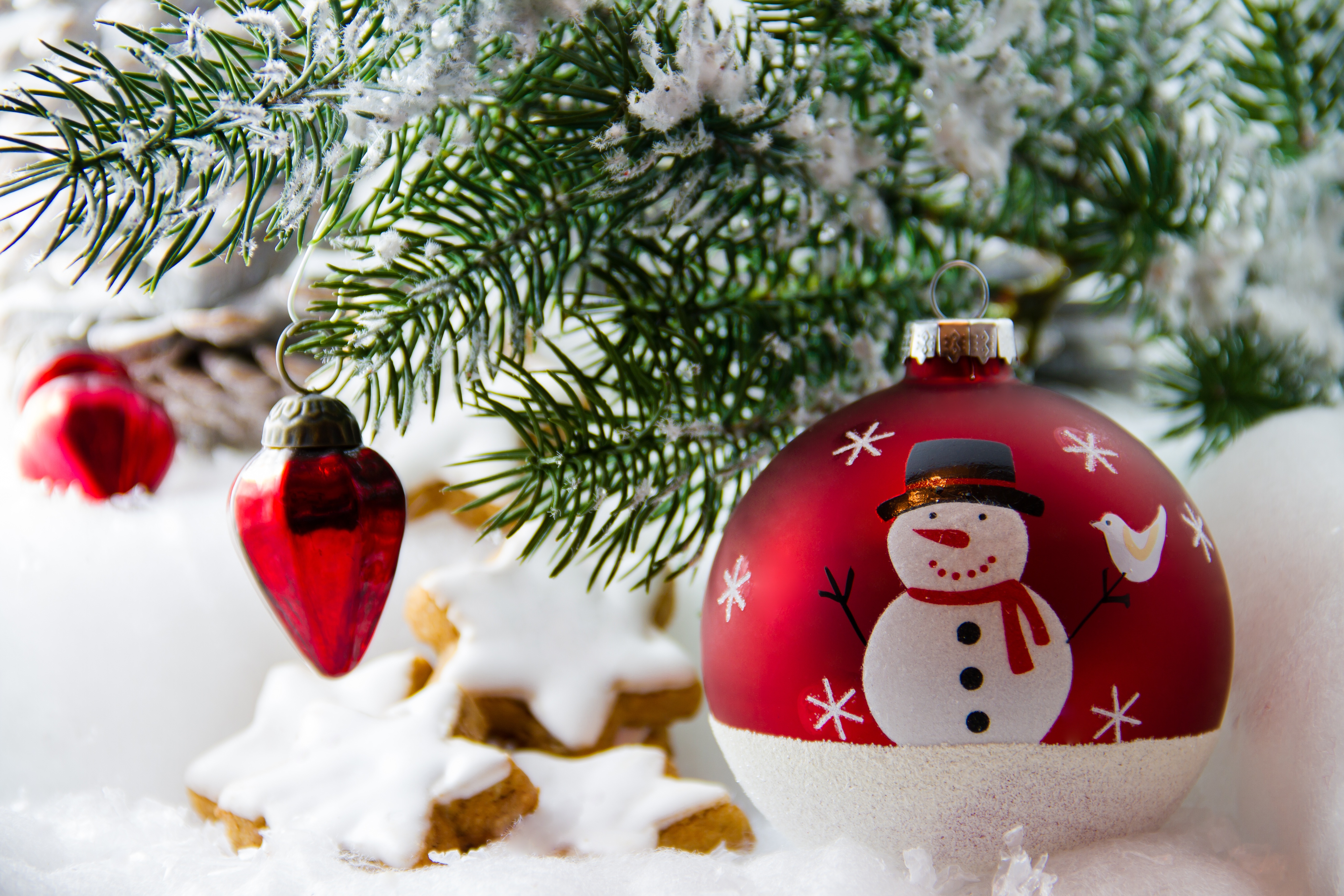 Download mobile wallpaper Christmas, Holiday, Cookie, Christmas Ornaments, Bauble for free.