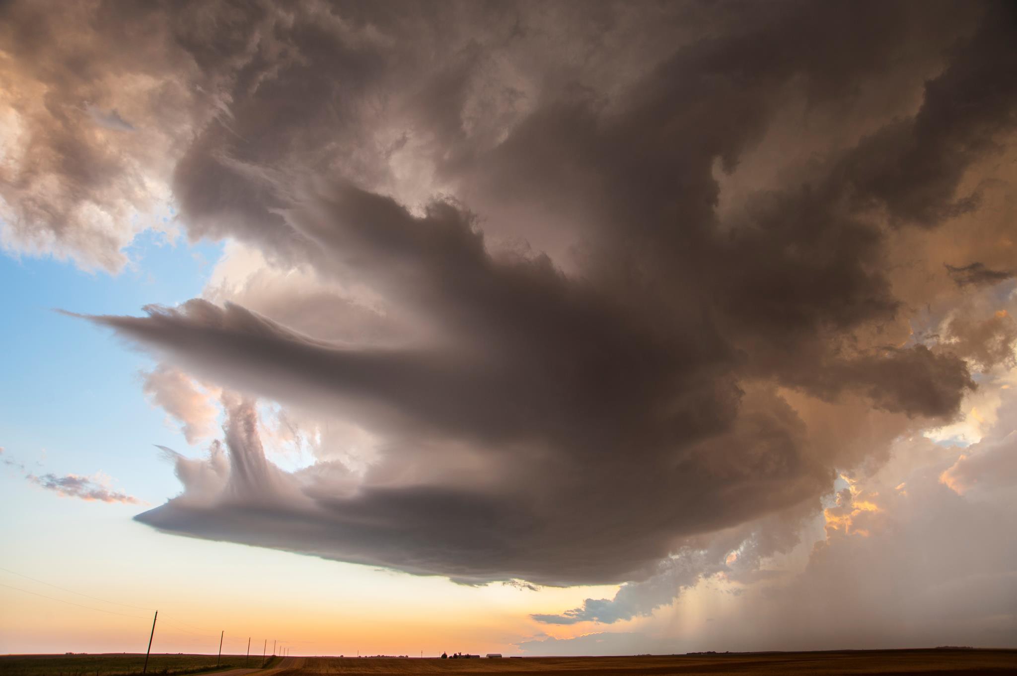 Download mobile wallpaper Sky, Dark, Earth, Cloud for free.