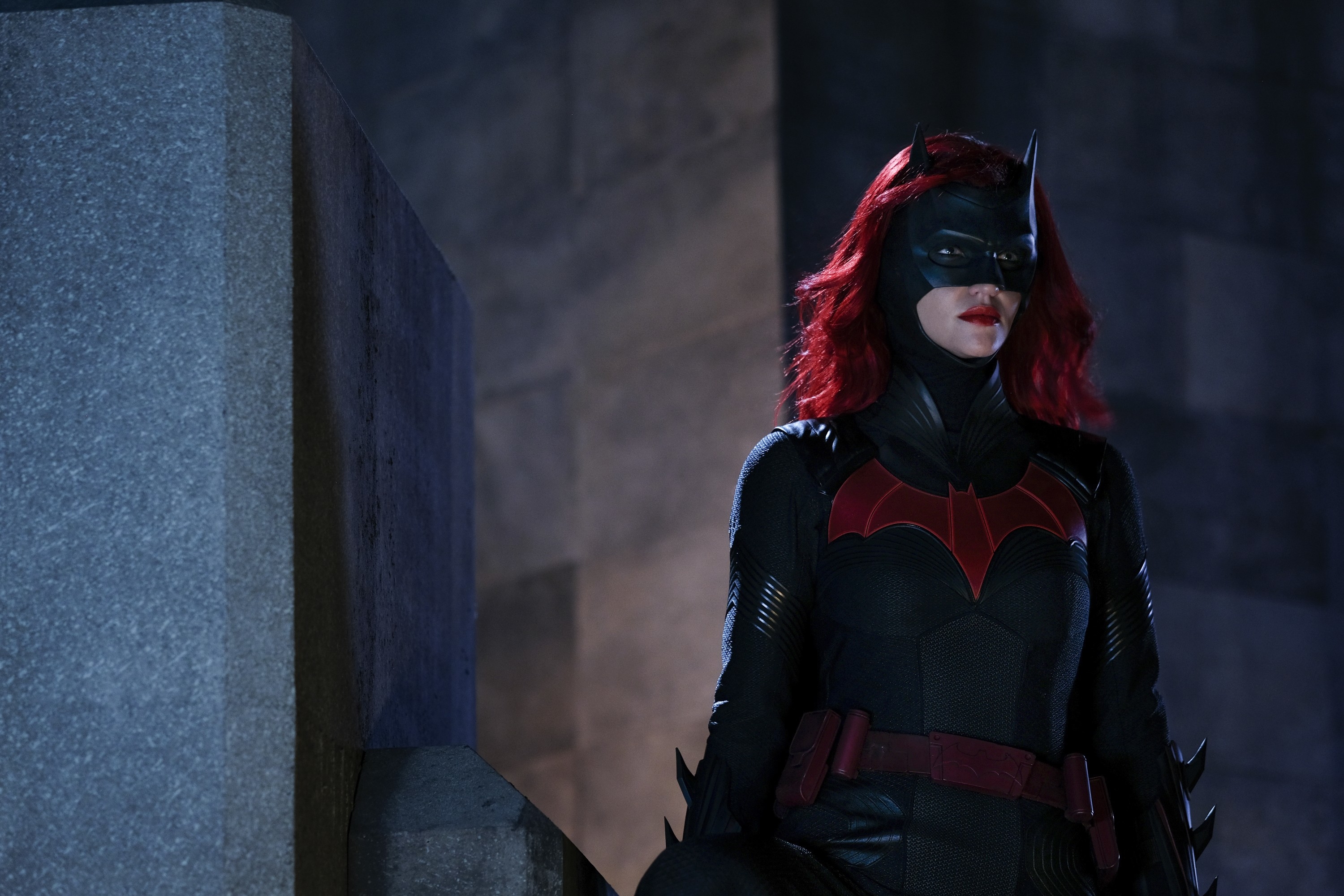 tv show, batwoman, ruby rose lock screen backgrounds