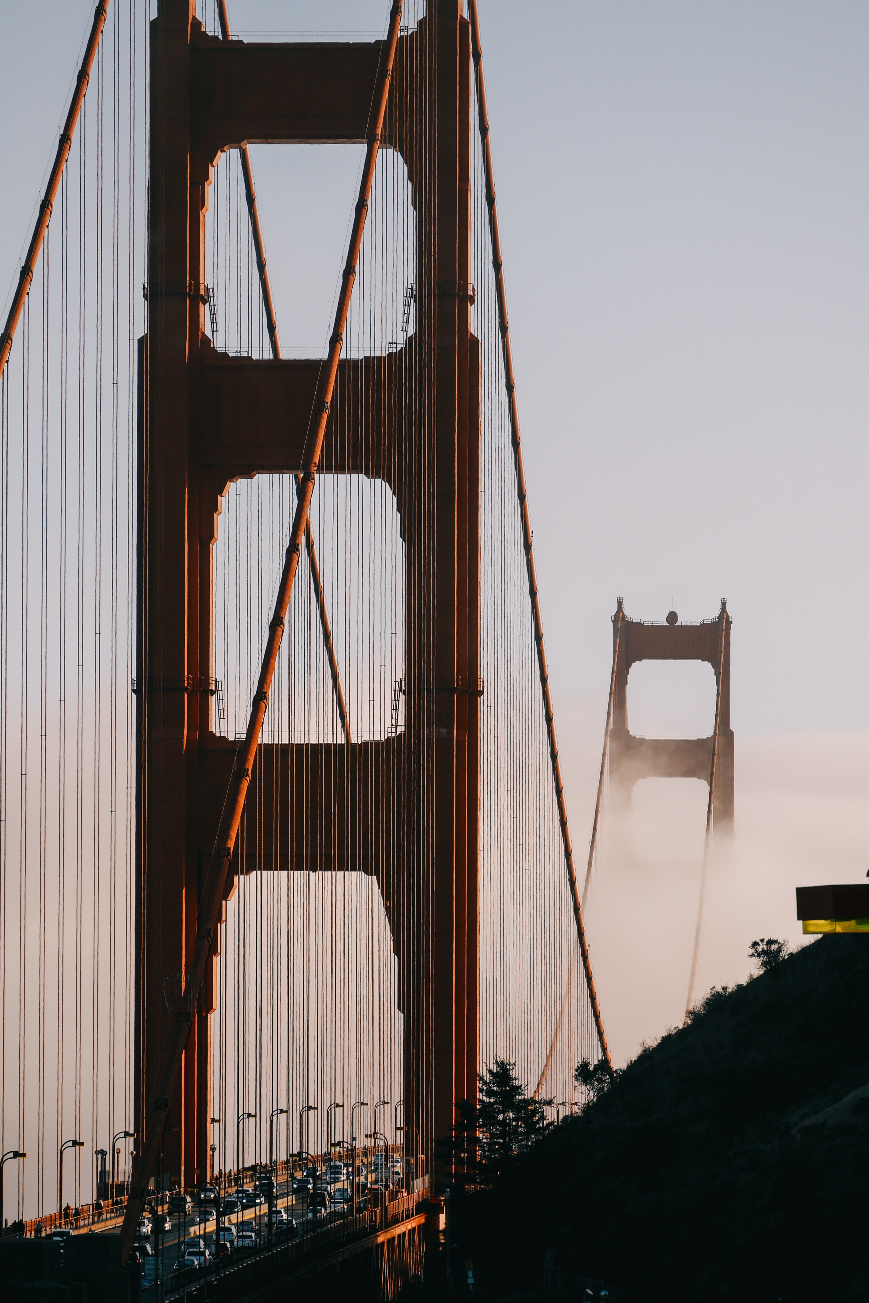Скачати мобільні шпалери Міста, Туман, Сан Франциско, Міст, Хмари, Сша безкоштовно.