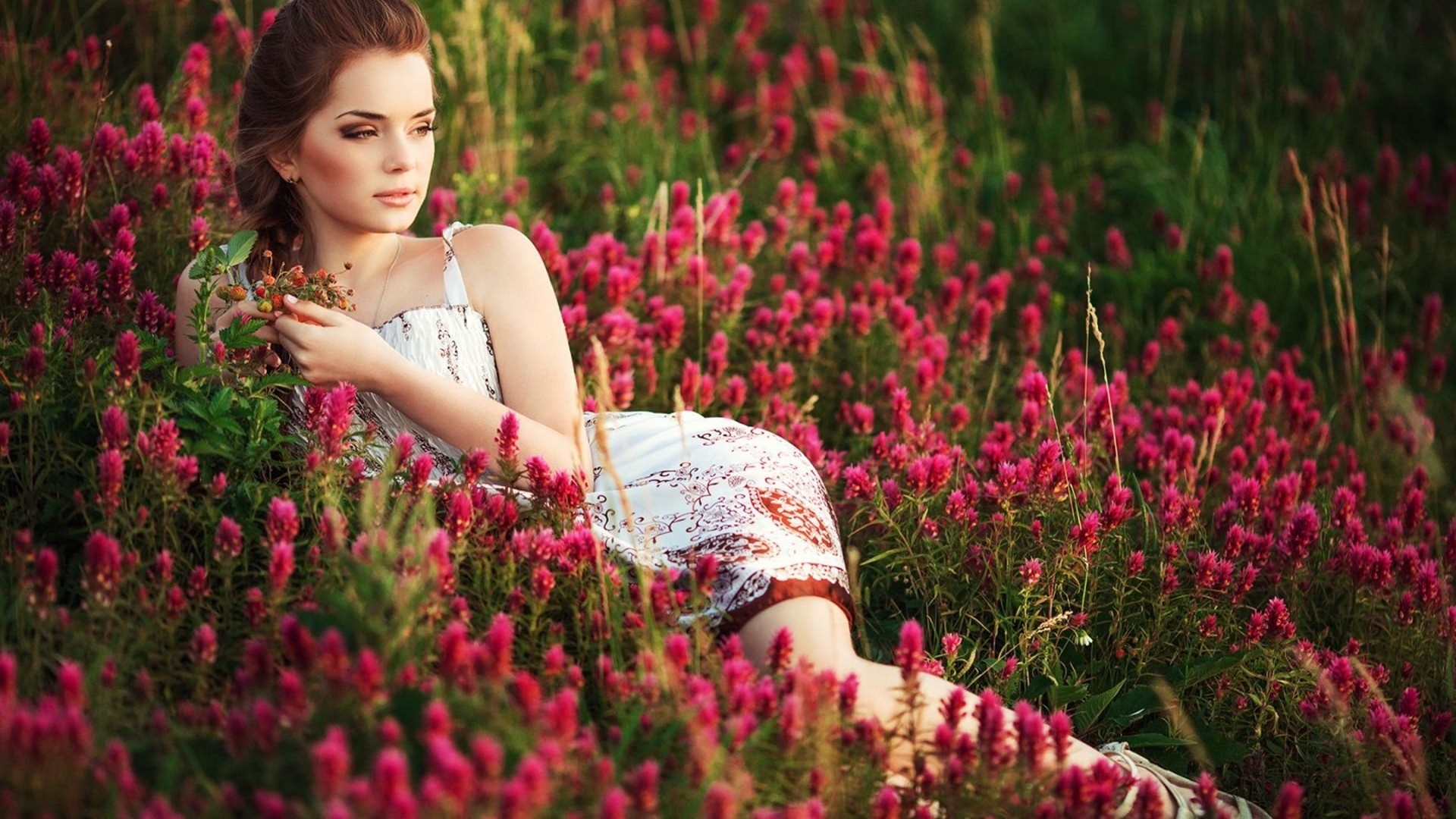 Free download wallpaper Flower, Field, Mood, Dress, Brunette, Women, Lying Down on your PC desktop