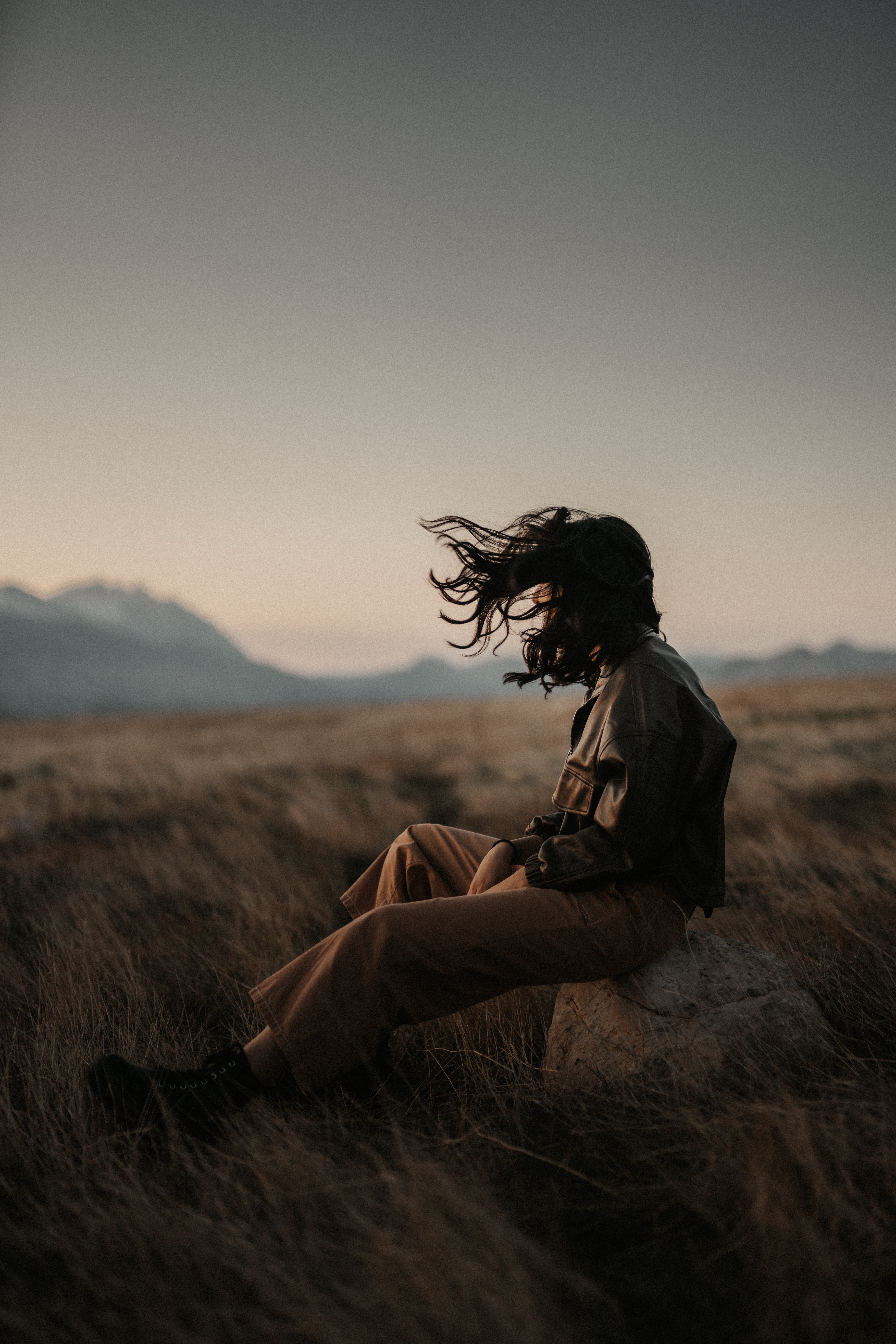 loneliness, wind, grass, miscellanea, miscellaneous, human, person, hair Ultra HD, Free 4K, 32K