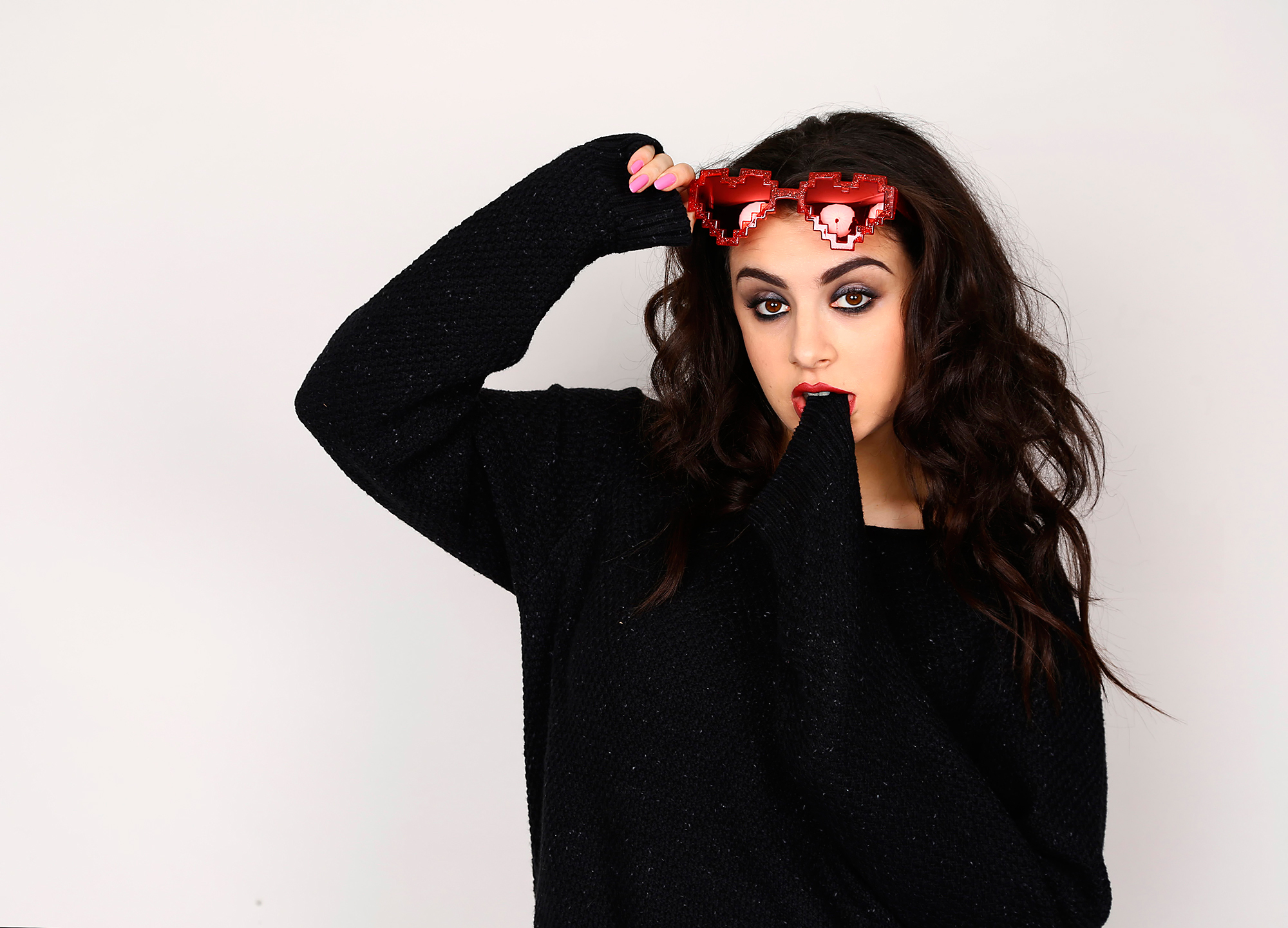 Free download wallpaper Music, Charli Xcx on your PC desktop
