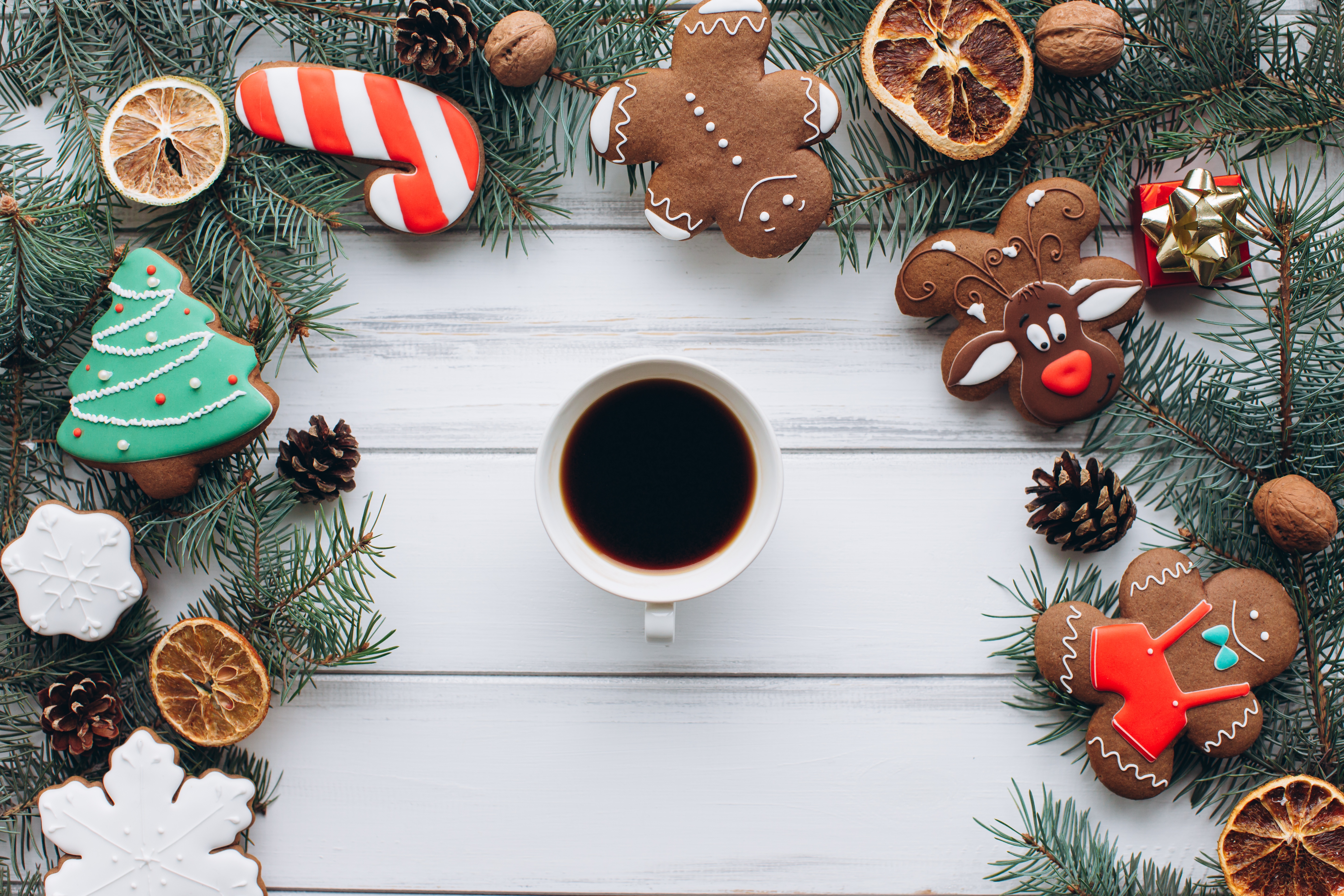 Download mobile wallpaper Food, Coffee, Still Life, Cup, Gingerbread, Cookie for free.