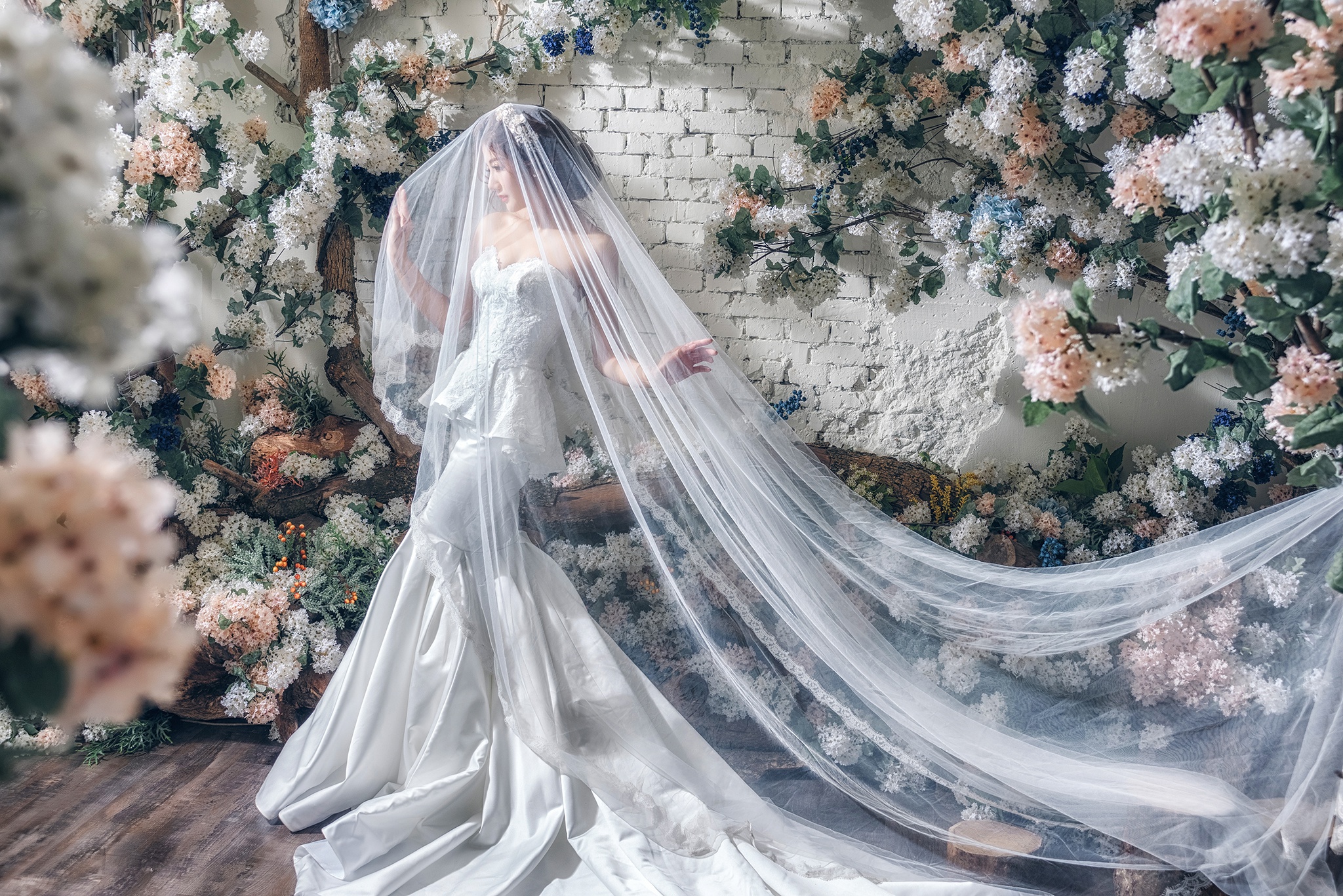 Free download wallpaper Flower, Bride, Model, Women, Asian, Wedding Dress, White Dress on your PC desktop