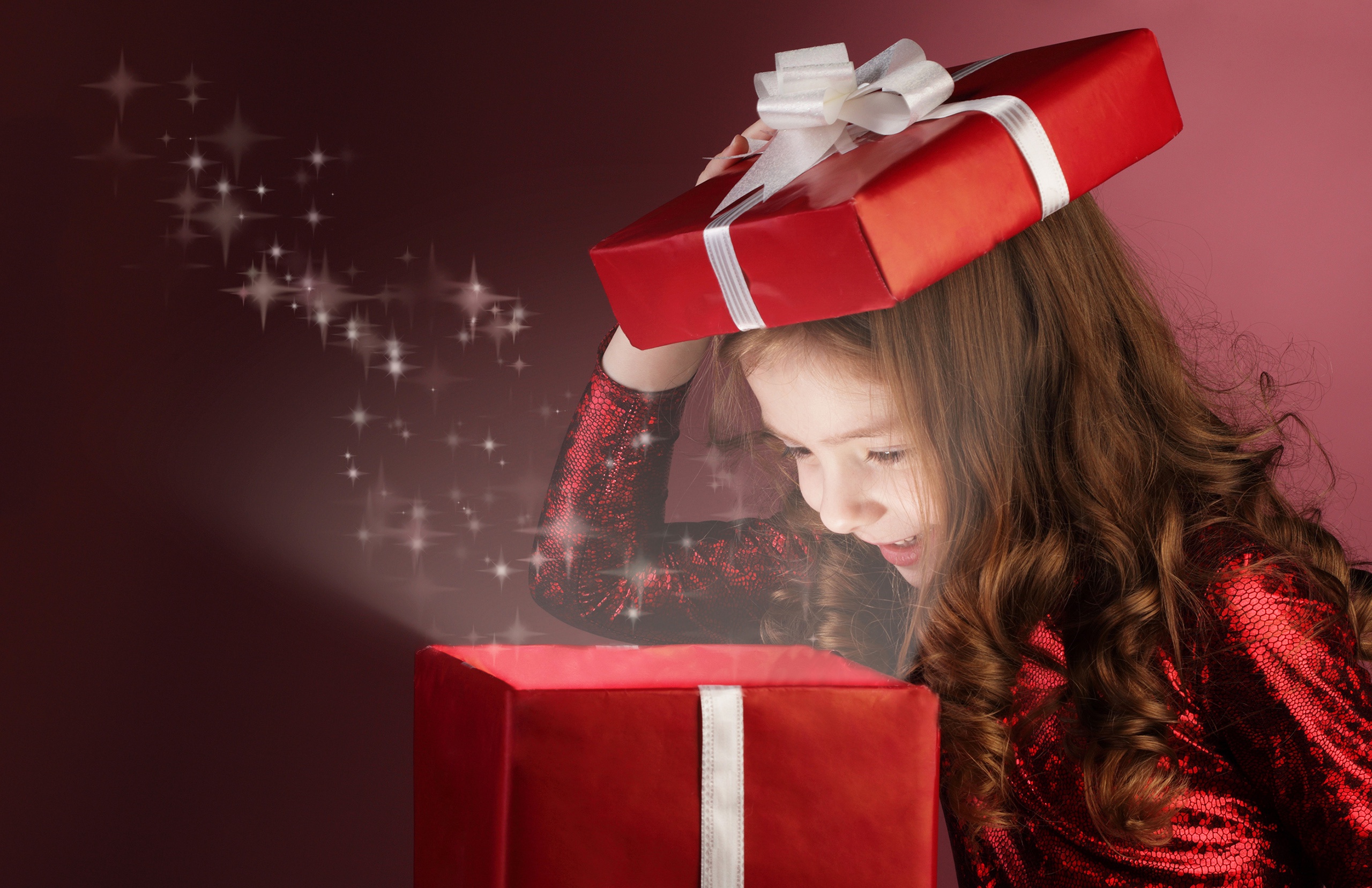 Laden Sie das Weihnachten, Geschenk, Kind, Fotografie, Kleines Mädchen-Bild kostenlos auf Ihren PC-Desktop herunter