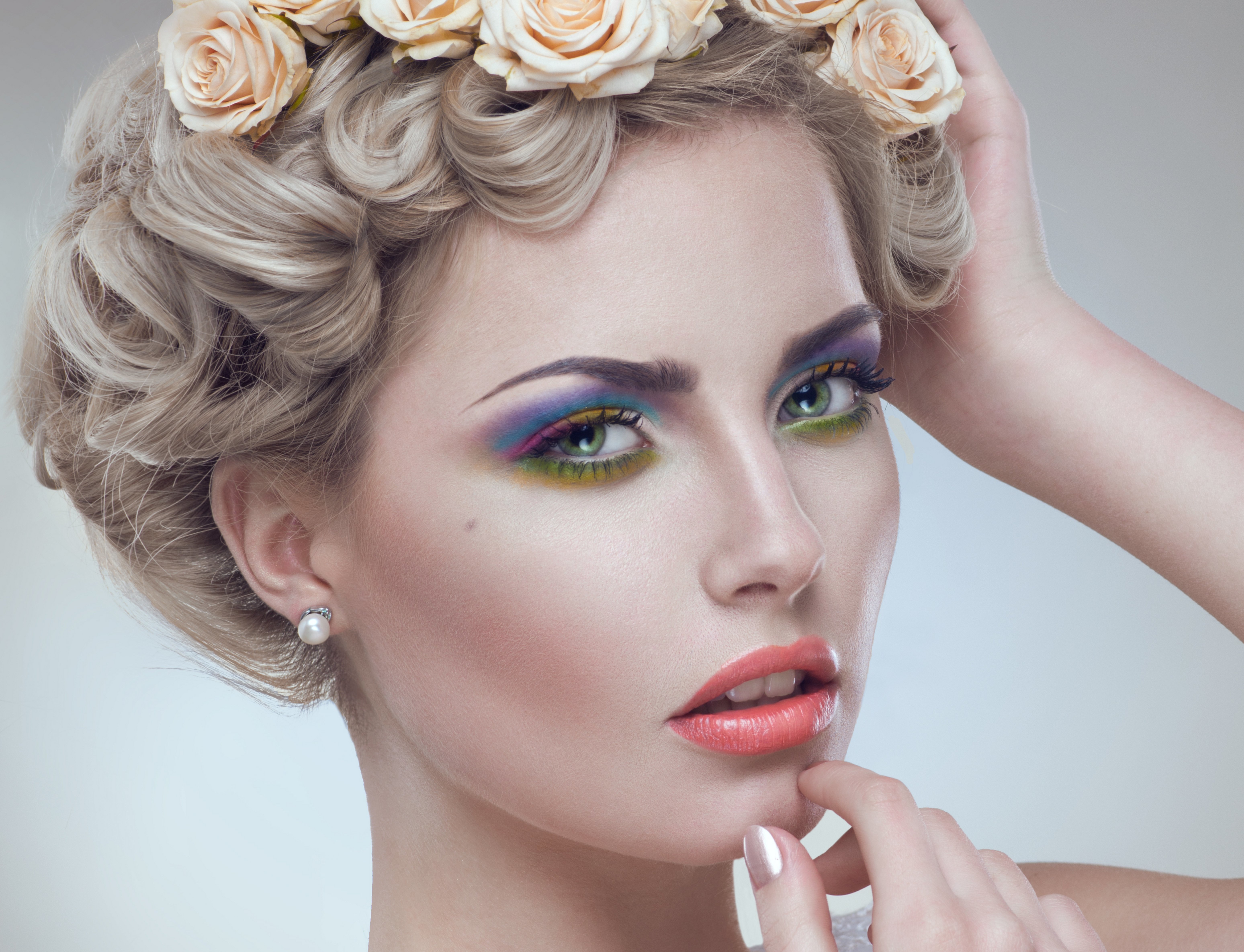 Free download wallpaper Blonde, Face, Model, Women, Makeup, Green Eyes on your PC desktop