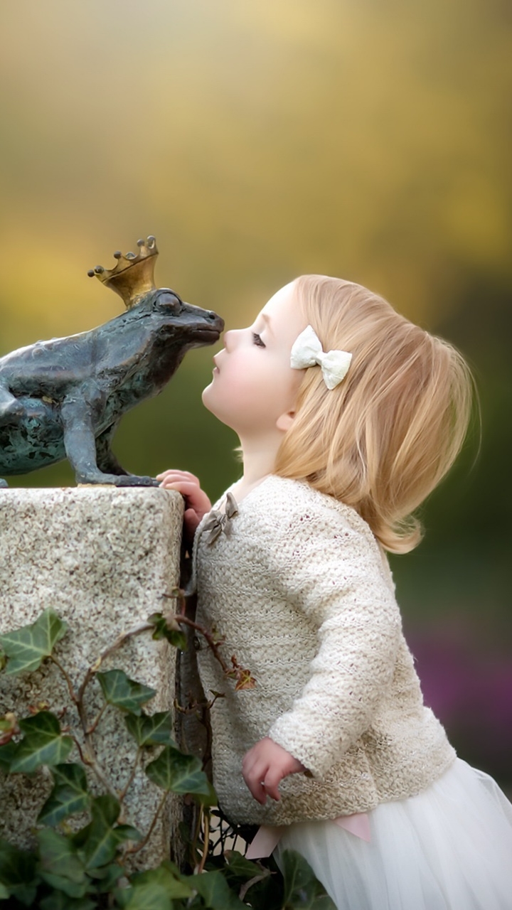 Download mobile wallpaper Statue, Child, Blonde, Cute, Photography, Little Girl, Depth Of Field for free.