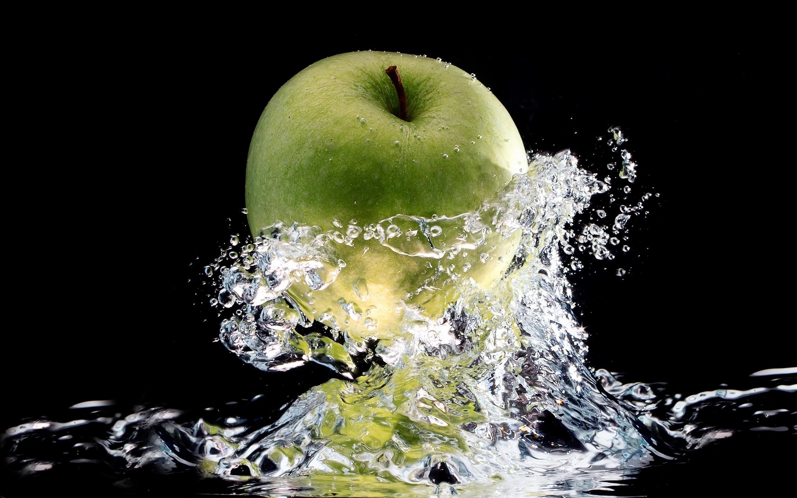 27978 скачать картинку вода, яблоки, фон, еда, фрукты - обои и заставки бесплатно