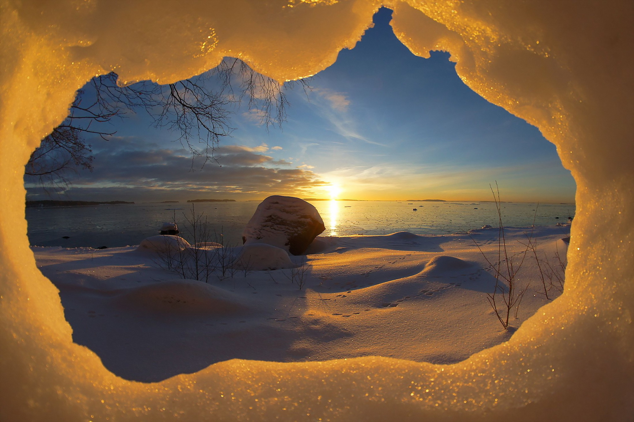 Download mobile wallpaper Landscape, Winter, Nature, Snow, Horizon, Sunrise, Earth for free.
