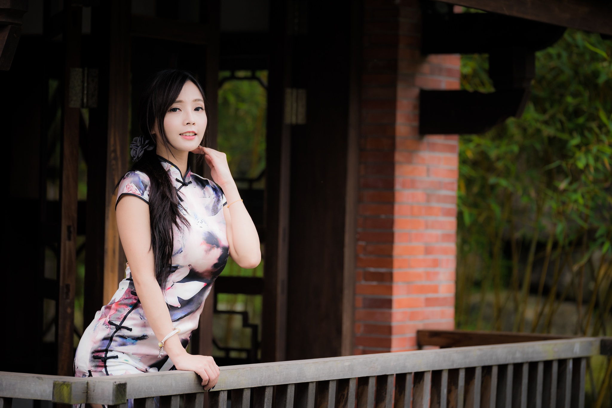Download mobile wallpaper Brunette, Model, Women, Asian, Long Hair, Depth Of Field, Traditional Costume, Janice (王真真) for free.