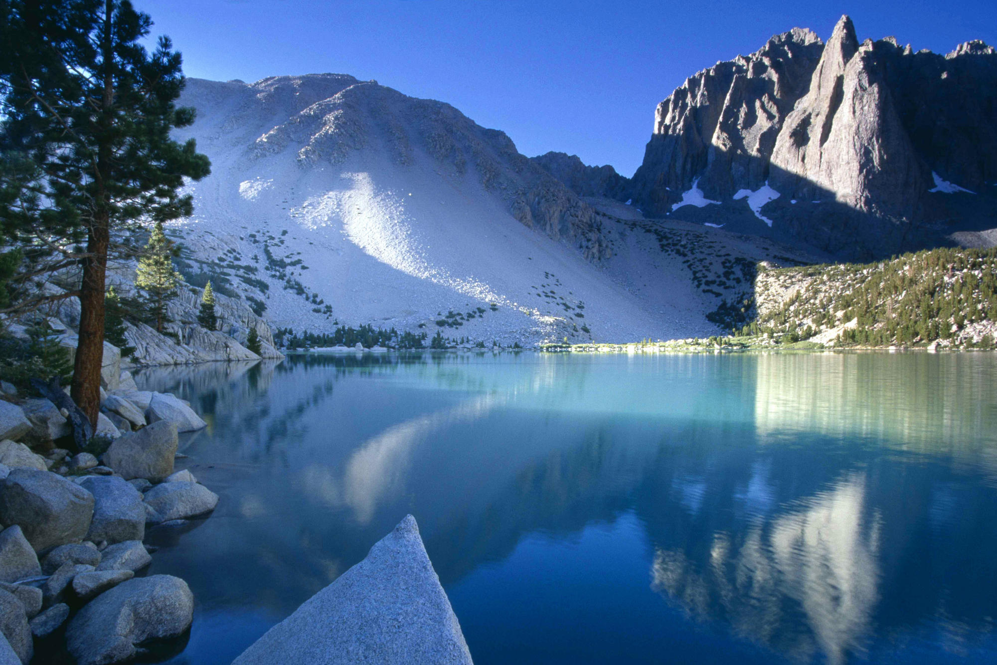 Laden Sie das Natur, Wasser, Seen, See, Baum, Gebirge, Erde/natur-Bild kostenlos auf Ihren PC-Desktop herunter