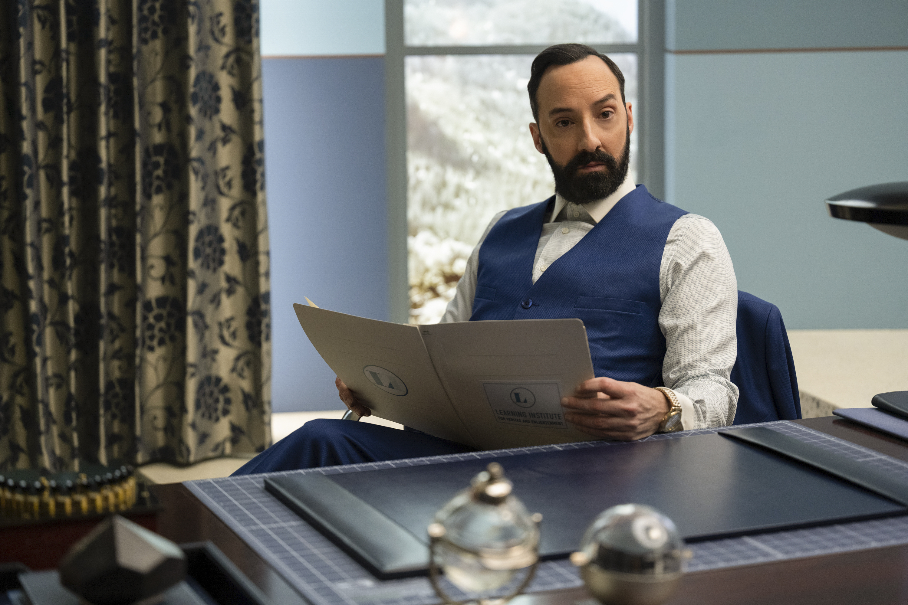 the mysterious benedict society, tv show, tony hale