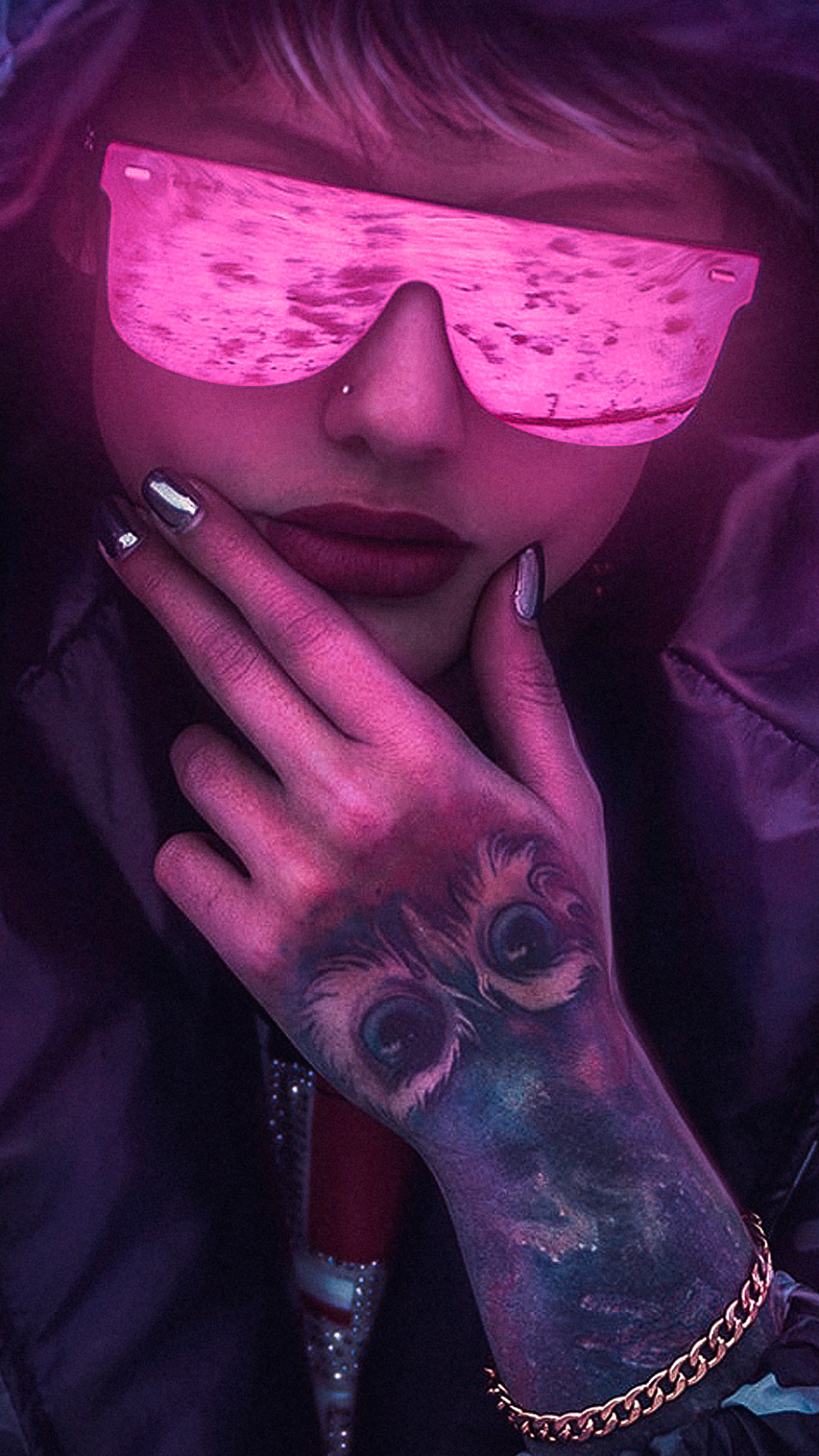 Handy-Wallpaper Cyberpunk, Tätowierung, Science Fiction, Sonnenbrille, Lippenstift kostenlos herunterladen.