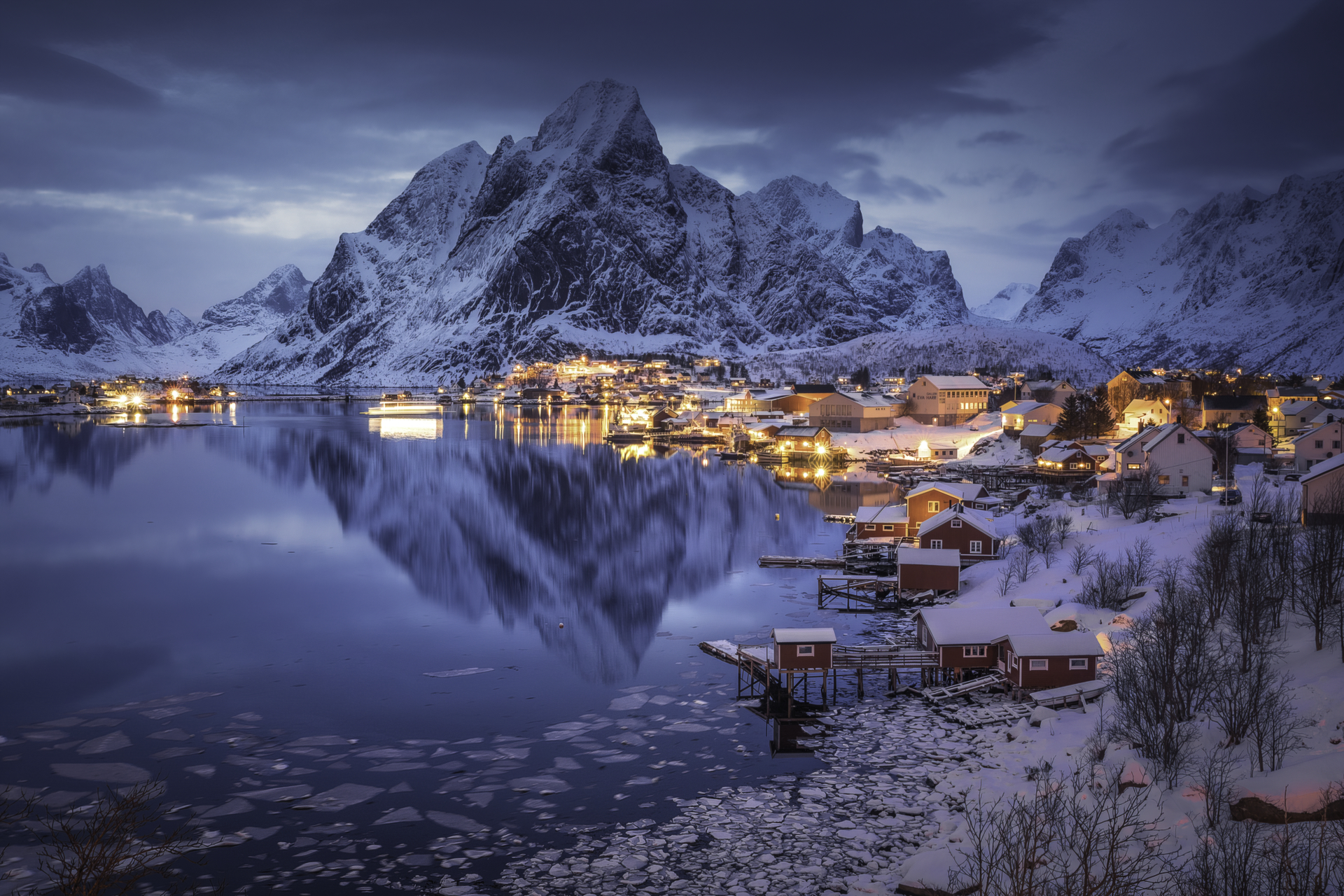 Téléchargez gratuitement l'image Eau, Nuit, Montagne, Lac, Photographie, Îles Lofoten sur le bureau de votre PC