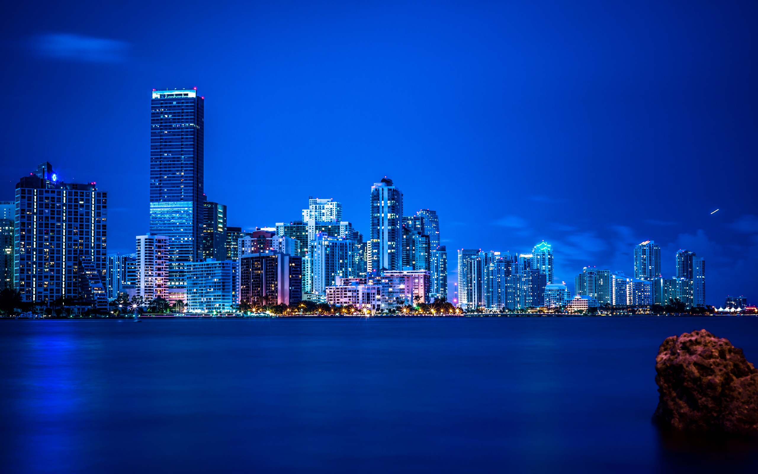 Download mobile wallpaper Miami, Cities, Man Made for free.