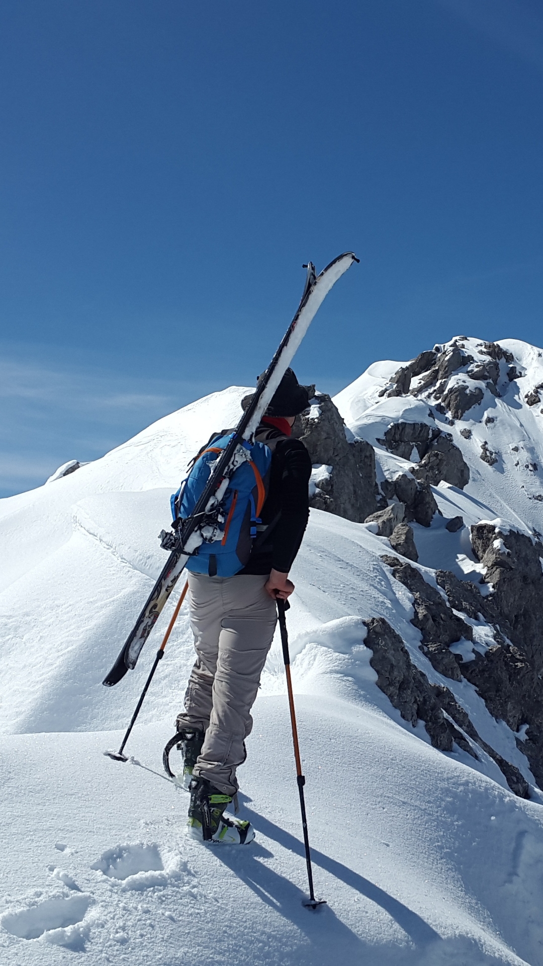 Descarga gratuita de fondo de pantalla para móvil de Invierno, Naturaleza, Nieve, Alpes, Escalada, Montañismo, Deporte.