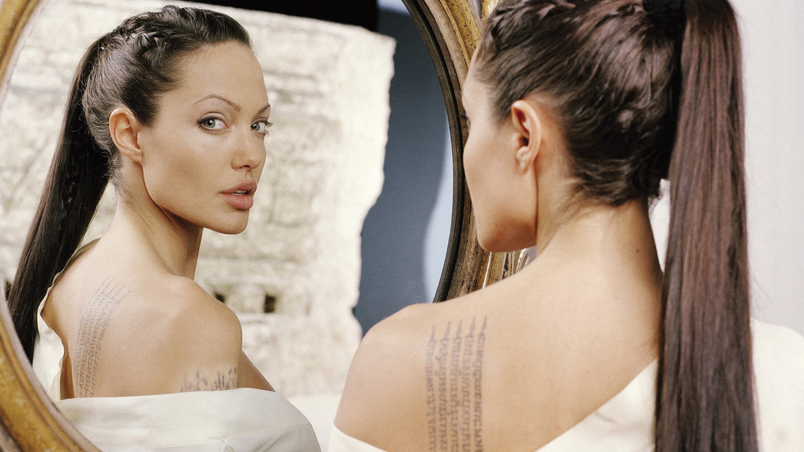 Descarga gratuita de fondo de pantalla para móvil de Angelina Jolie, Celebridades.