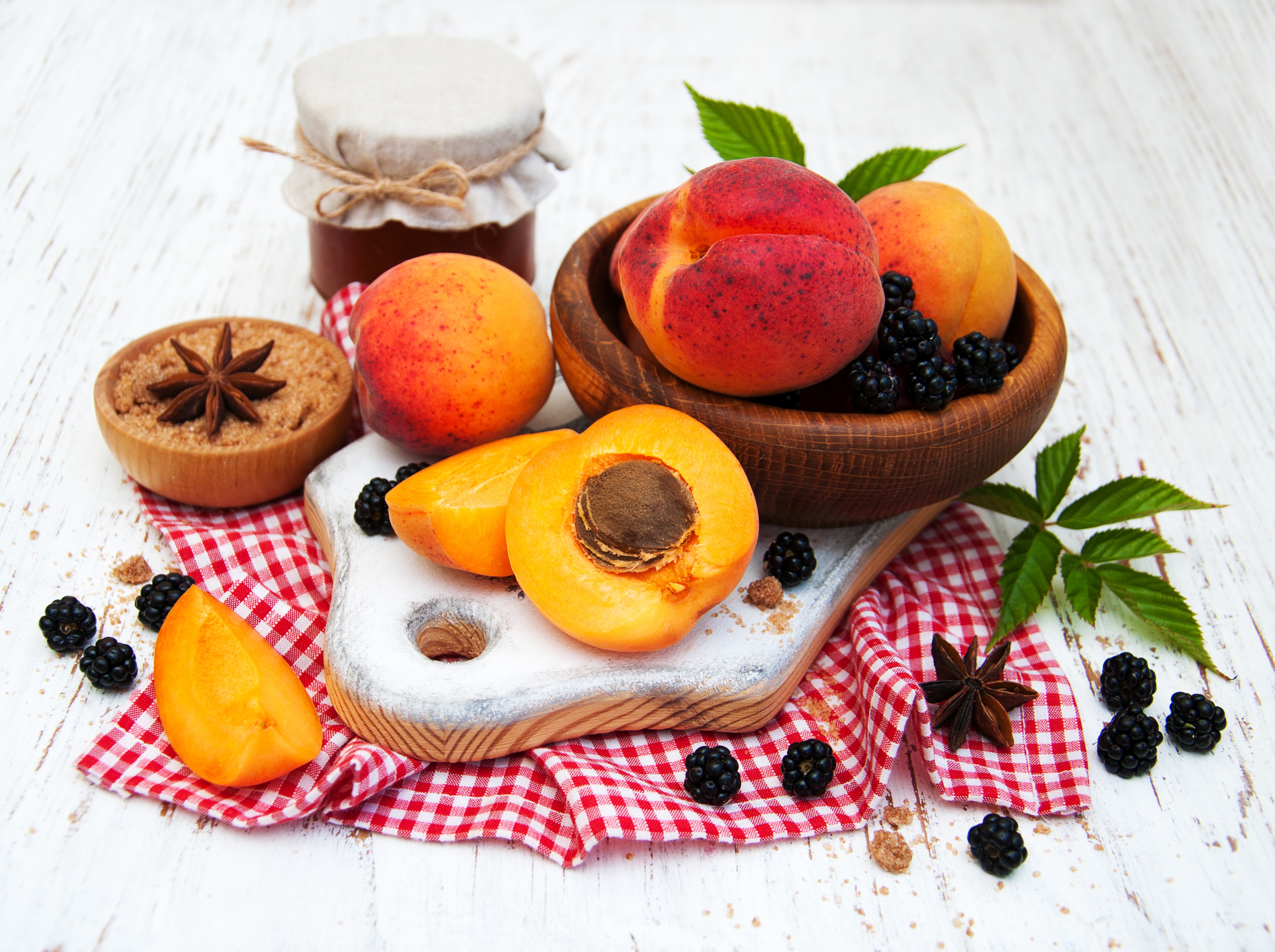 Free download wallpaper Food, Still Life, Blackberry, Berry, Fruit, Apricot on your PC desktop