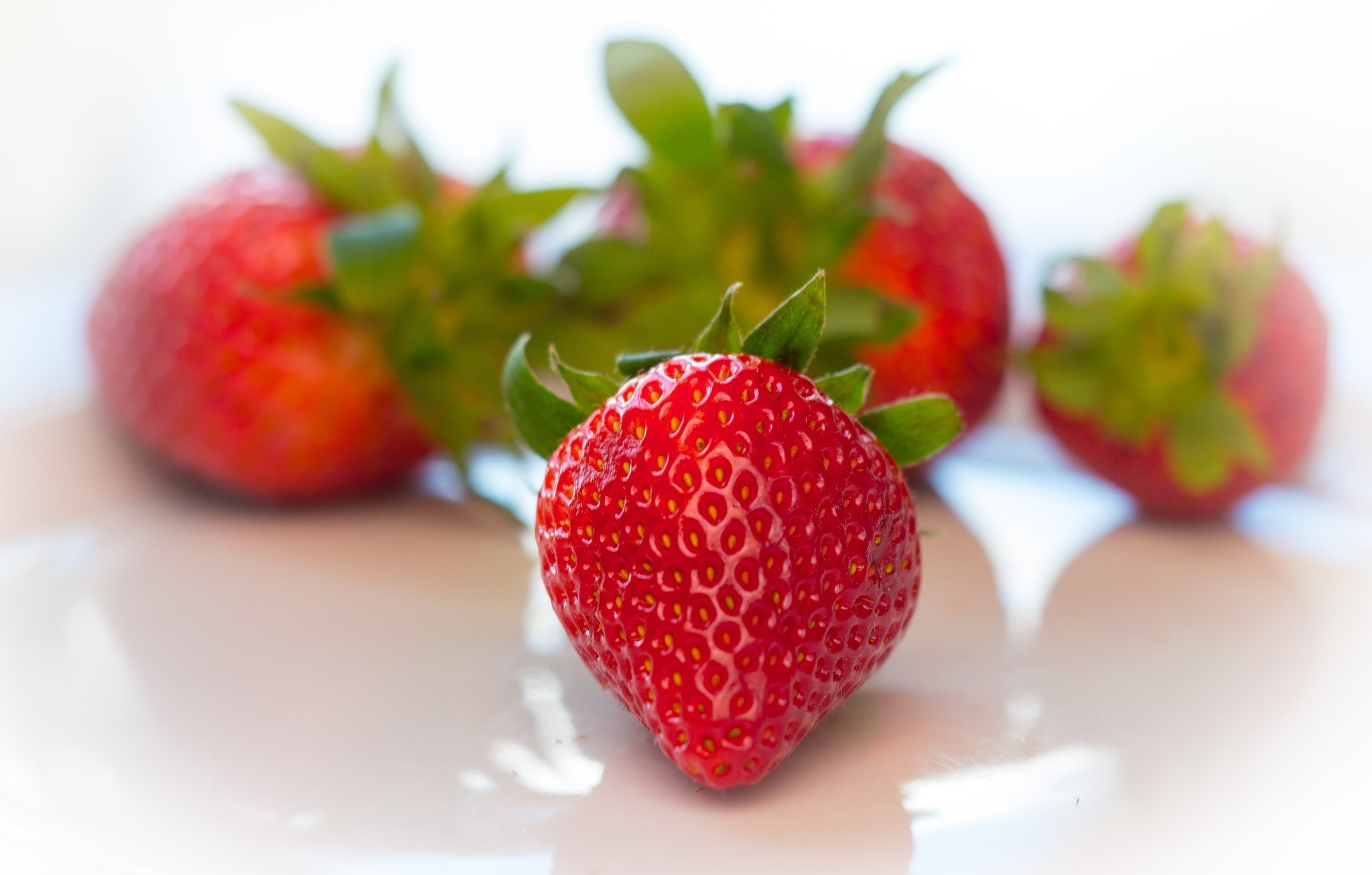 Laden Sie das Erdbeere, Nahansicht, Frucht, Nahrungsmittel, Früchte-Bild kostenlos auf Ihren PC-Desktop herunter