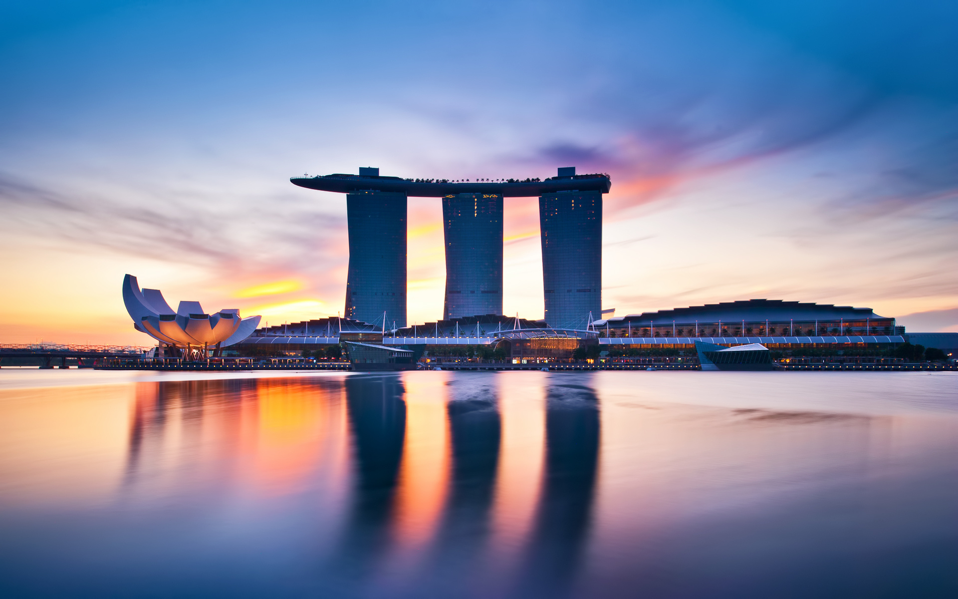 Скачать картинку Сингапур, Строительство, Сделано Человеком в телефон бесплатно.