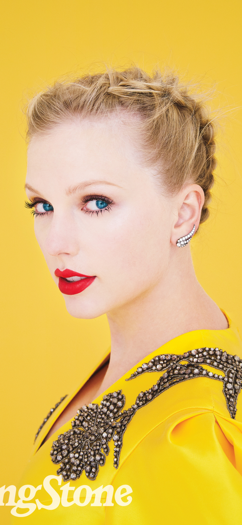 Download mobile wallpaper Music, Singer, Blonde, Blue Eyes, American, Taylor Swift, Lipstick for free.