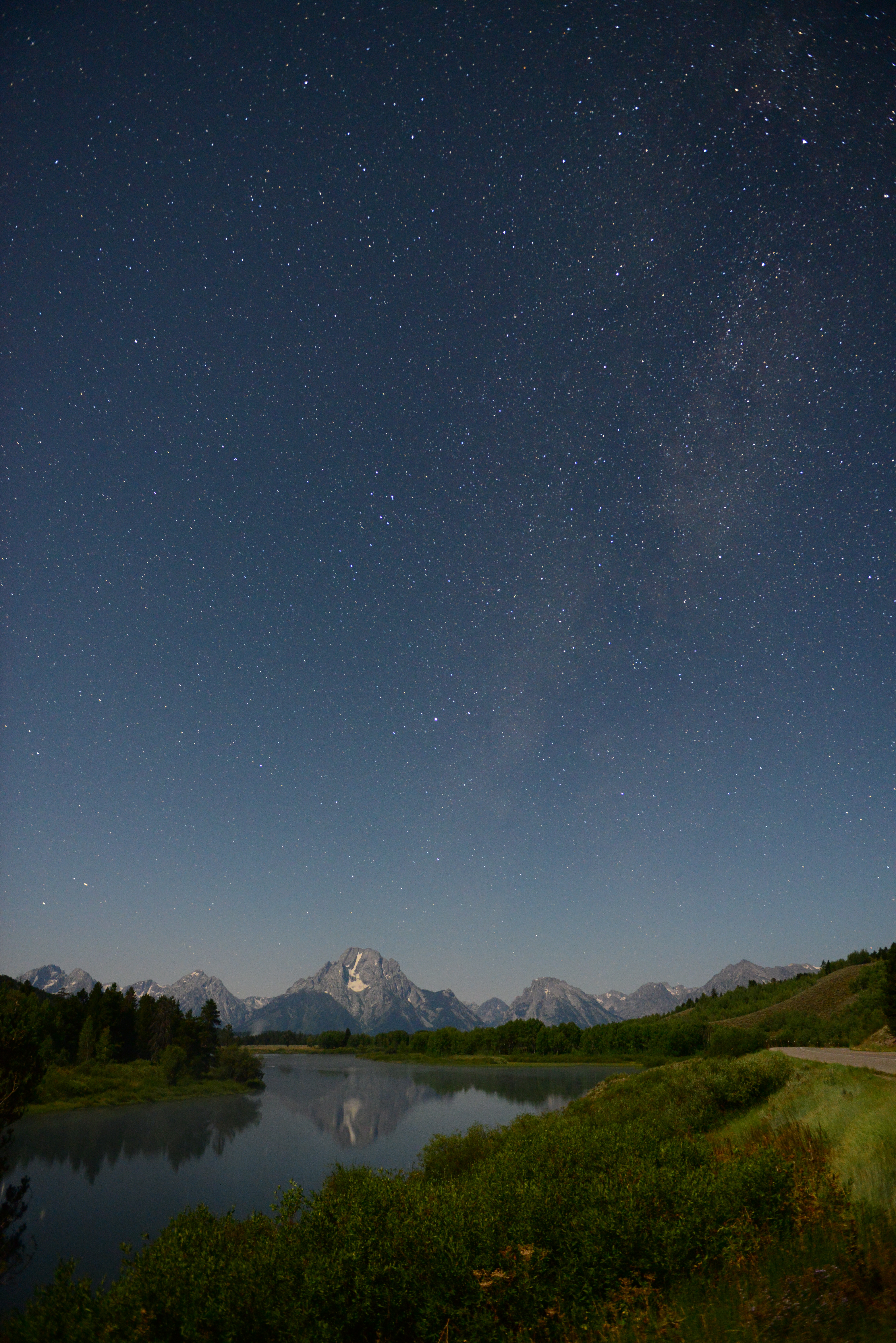 Download mobile wallpaper Starry Sky, Bush, Stars, Rivers, Mountains, Night, Dark for free.