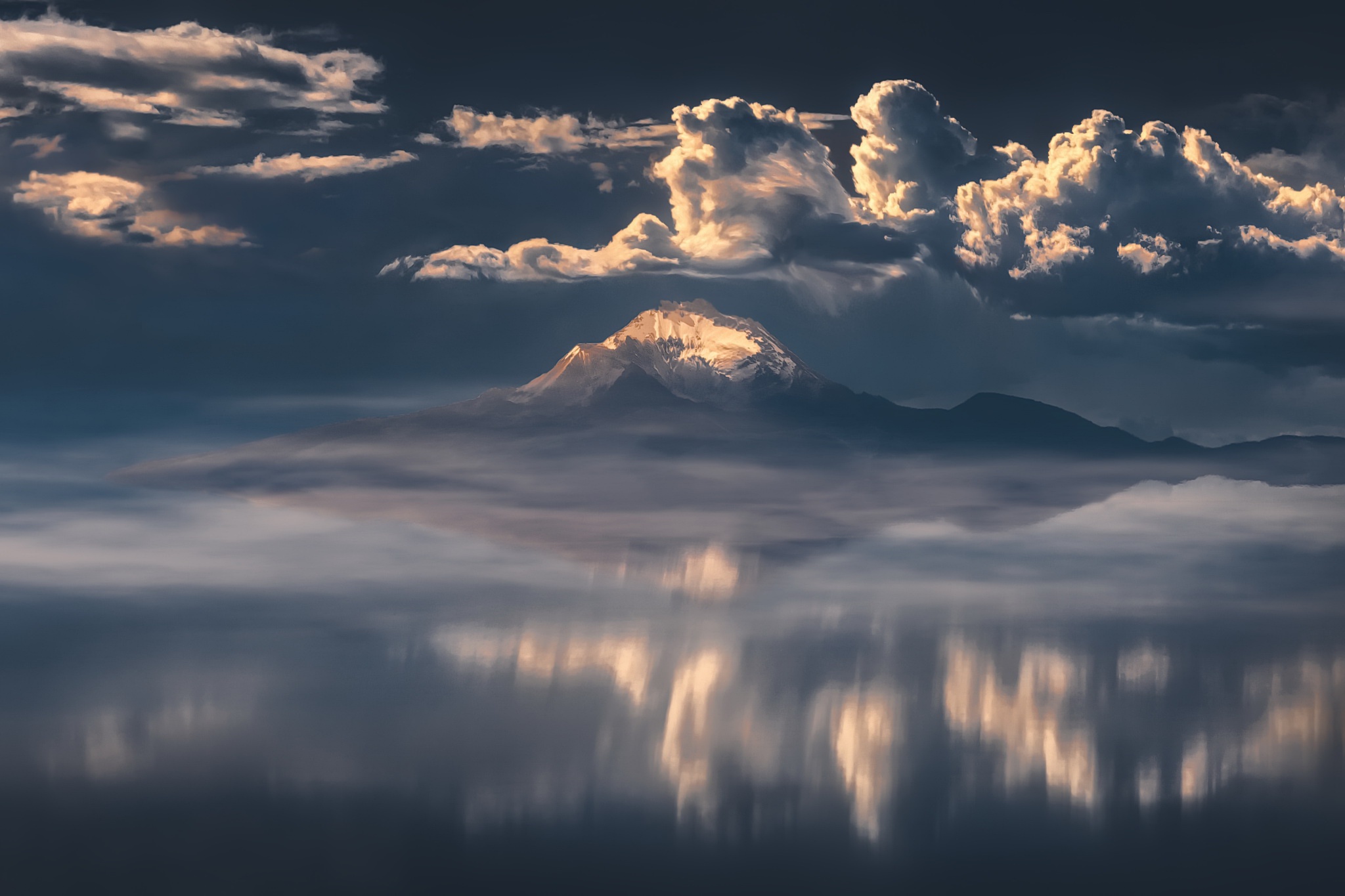 Descarga gratis la imagen Naturaleza, Montaña, Nube, Tierra/naturaleza, Reflejo en el escritorio de tu PC