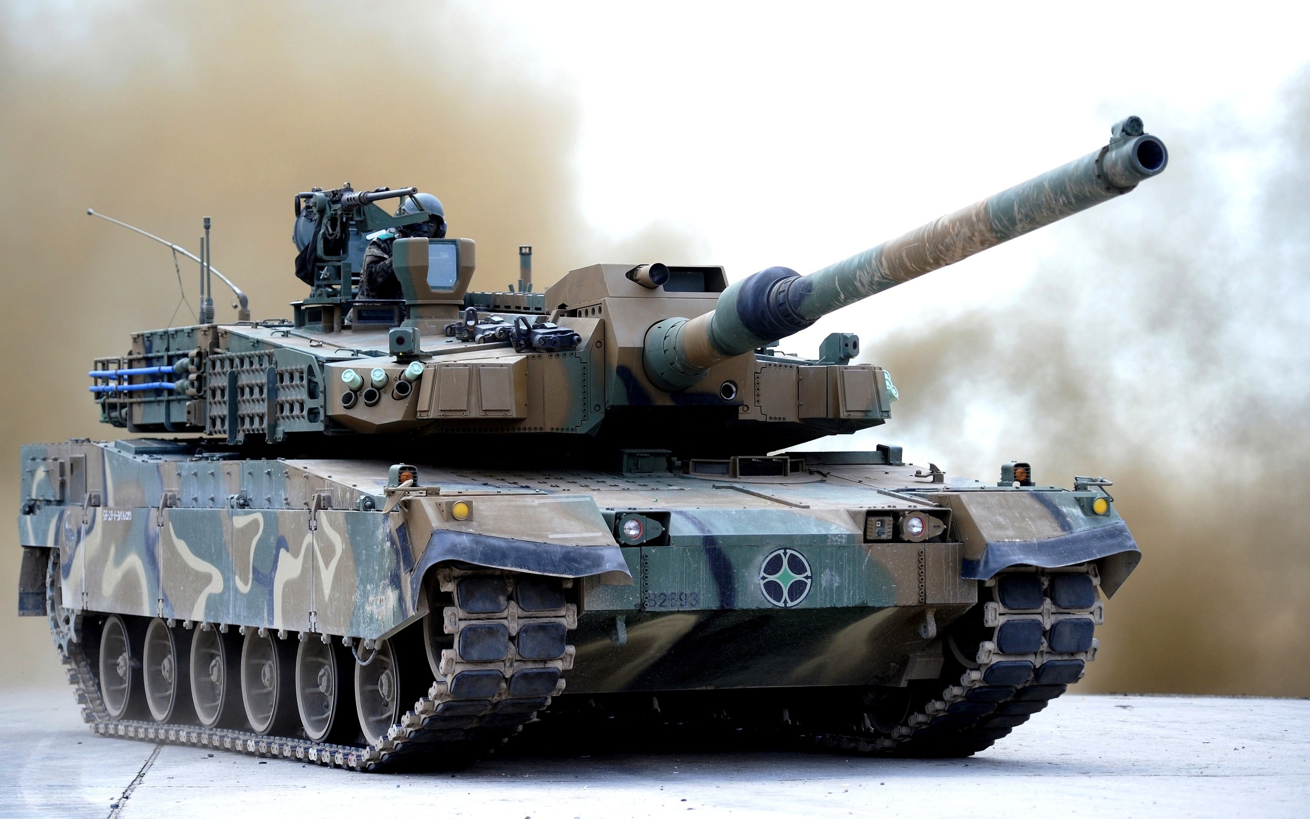 Handy-Wallpaper Panzer, Militär, K2 Schwarzer Panther kostenlos herunterladen.