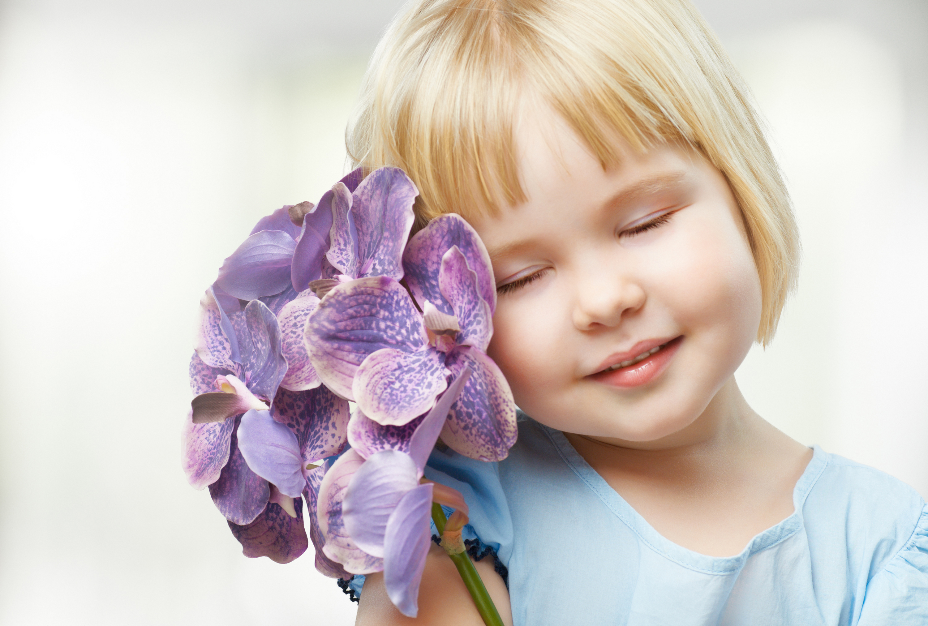 Free download wallpaper Flower, Child, Blonde, Photography, Purple Flower, Little Girl on your PC desktop