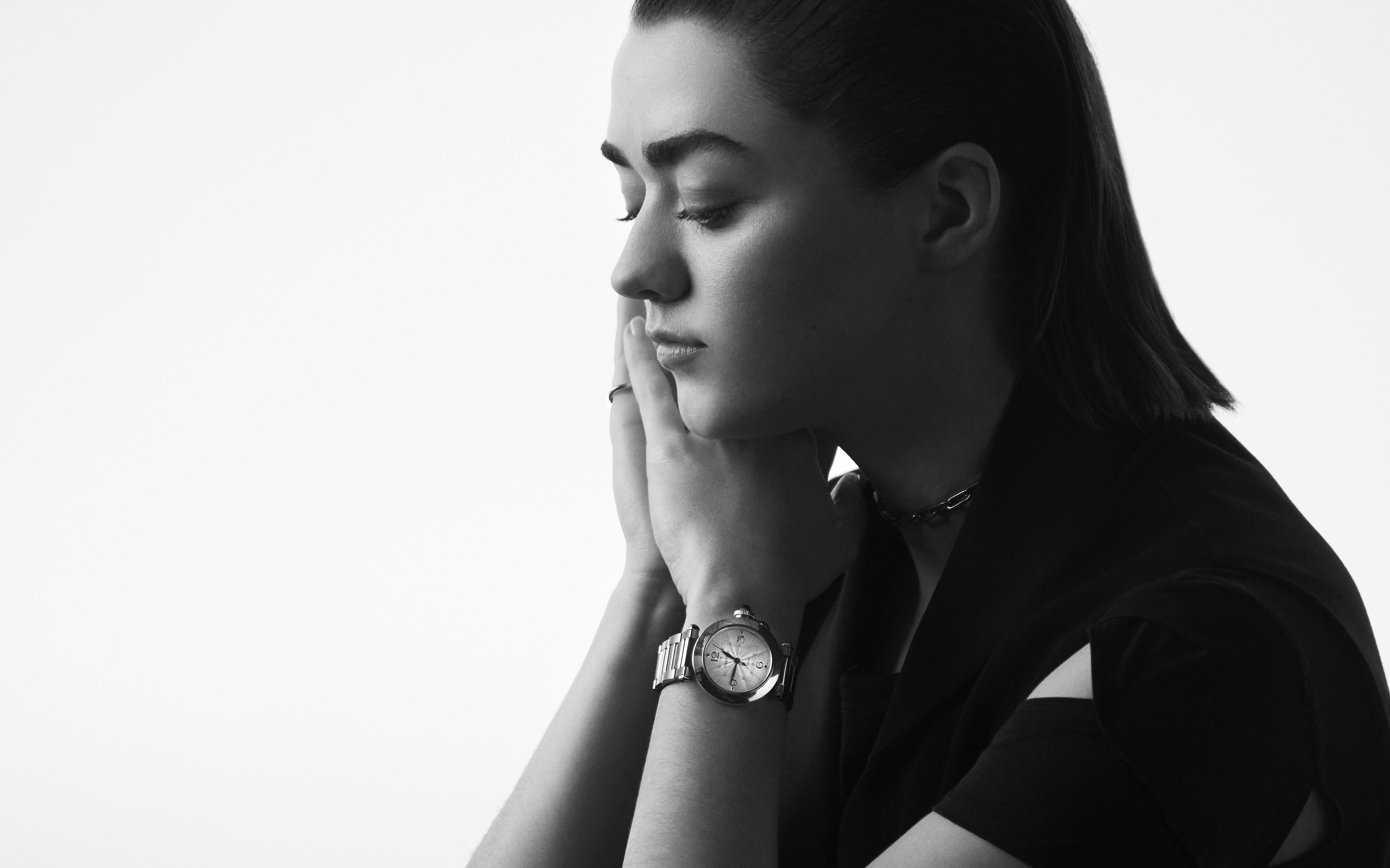 Download mobile wallpaper Wrist Watch, English, Celebrity, Black & White, Actress, Maisie Williams for free.